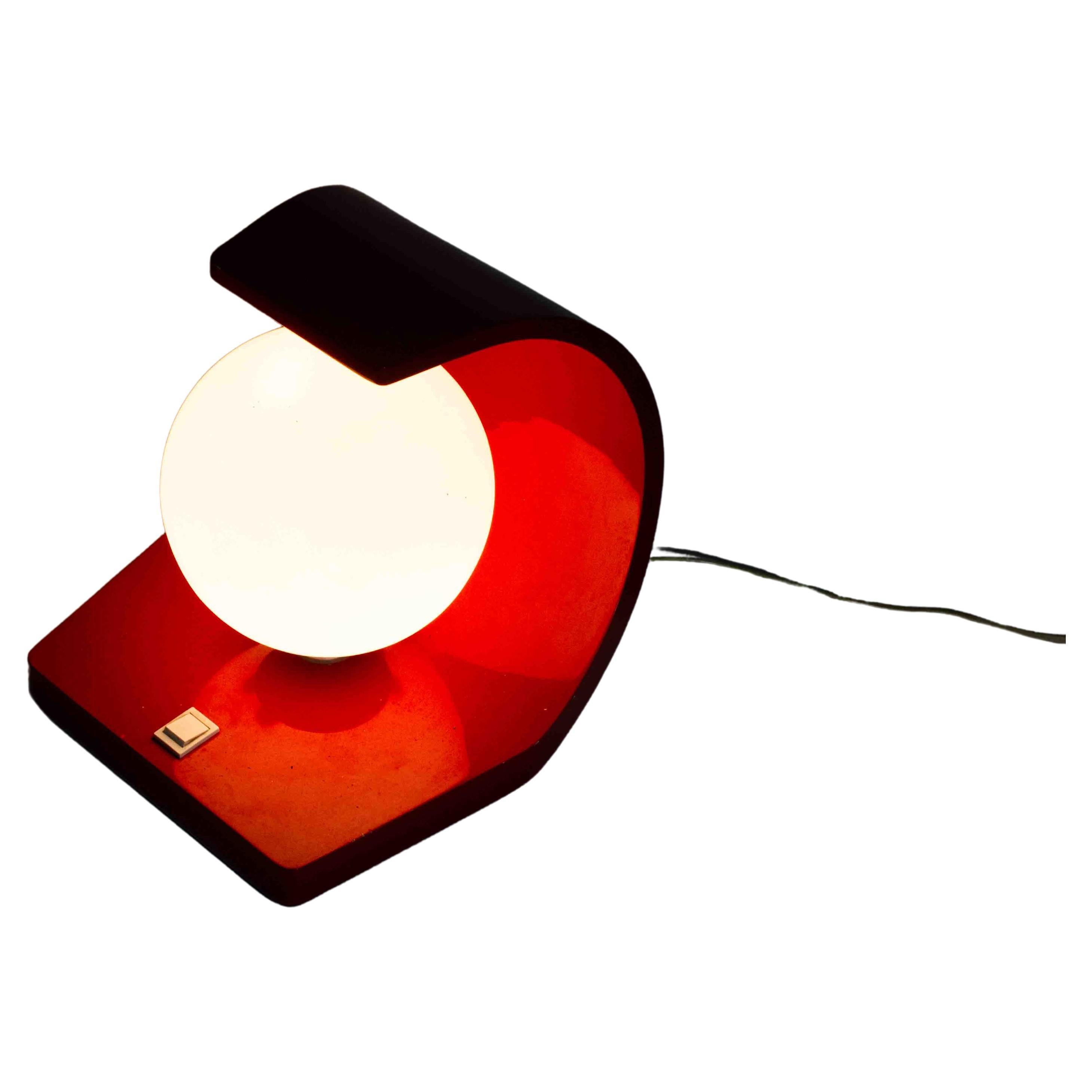 Lampe obb de l'ère spatiale dans un boîtier en stratifié rouge, Italie, années 1960 en vente