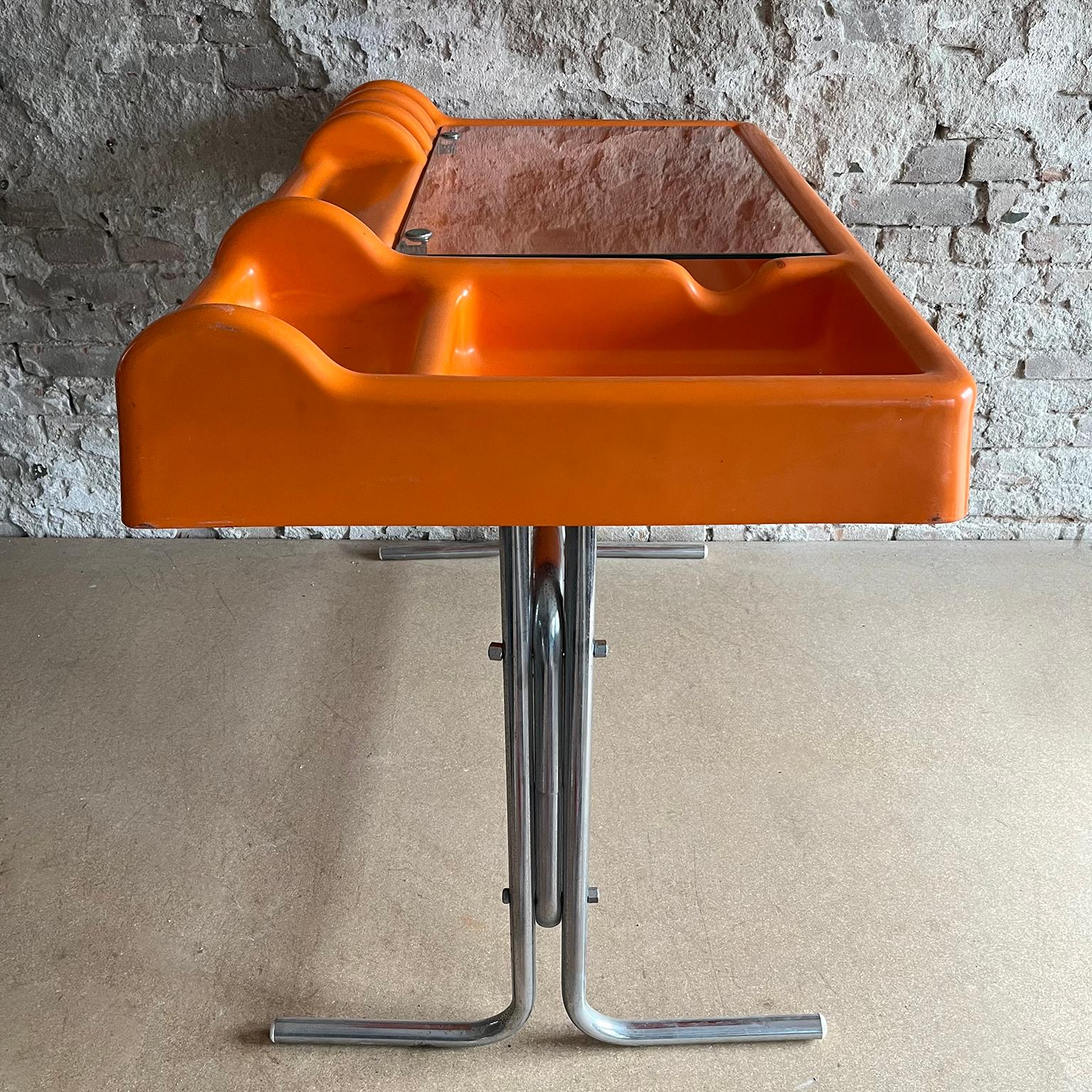 Italiano Scrivania arancione Orix Space Age di Vittorio Parigi and Nani Prina per Molteni in vendita