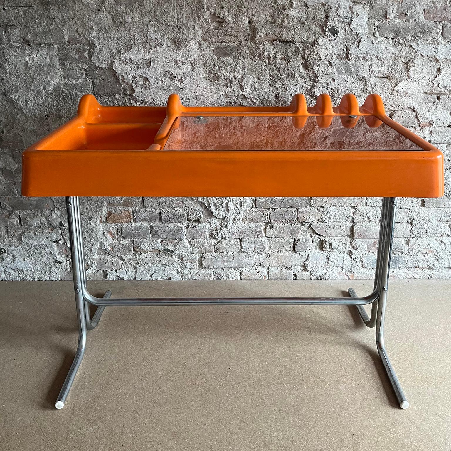 Scrivania arancione Orix Space Age di Vittorio Parigi and Nani Prina per Molteni in vendita 3