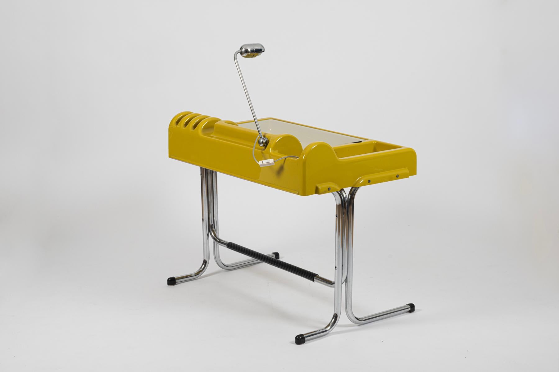 Space Age 'Orix' Writing Desk by Vittorio Parigi & Nani Prina for Molteni c1967 1