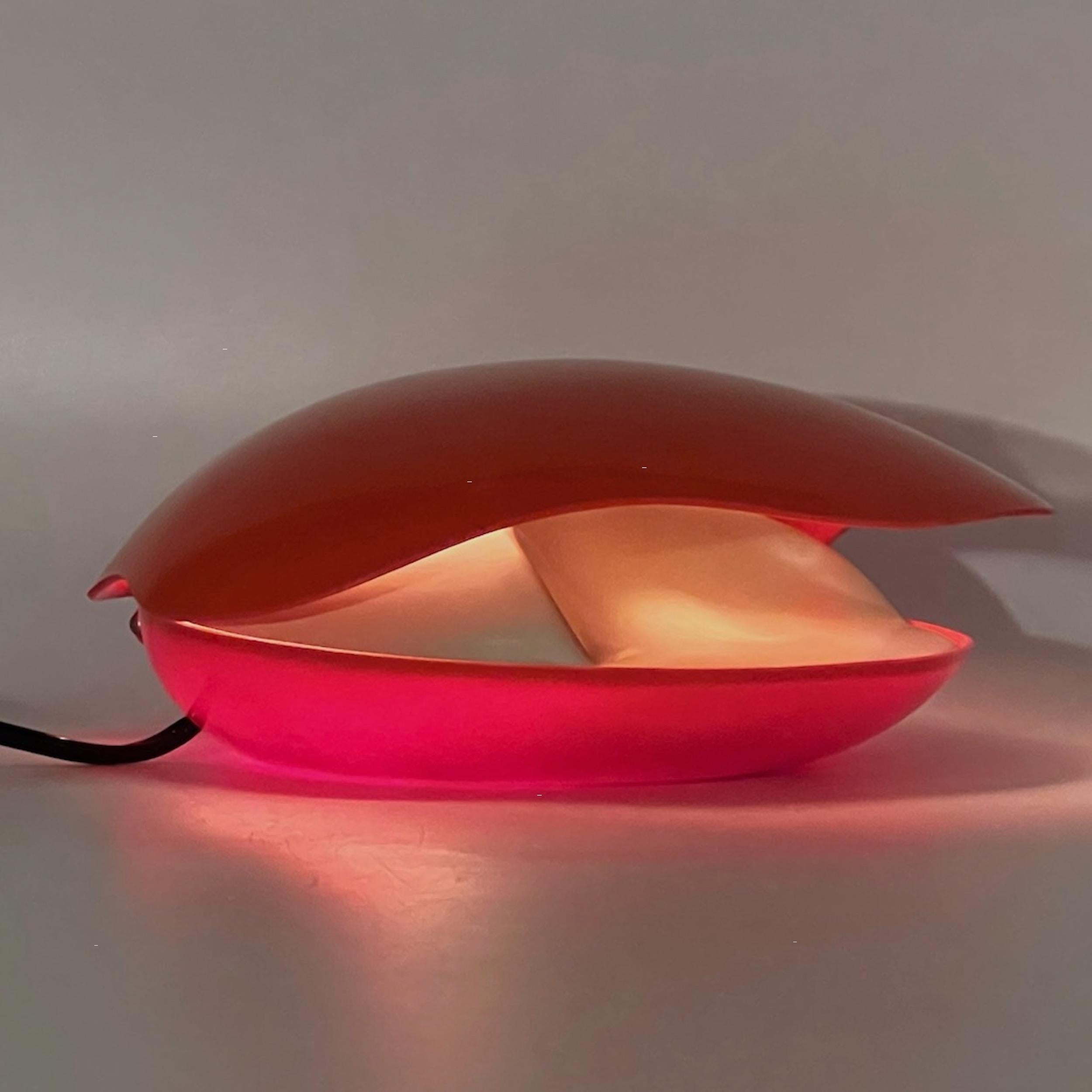 Late 20th Century Space Age Oyster Lamp in Glossy Orange Hue by Gamma 3 Italy, 1970s