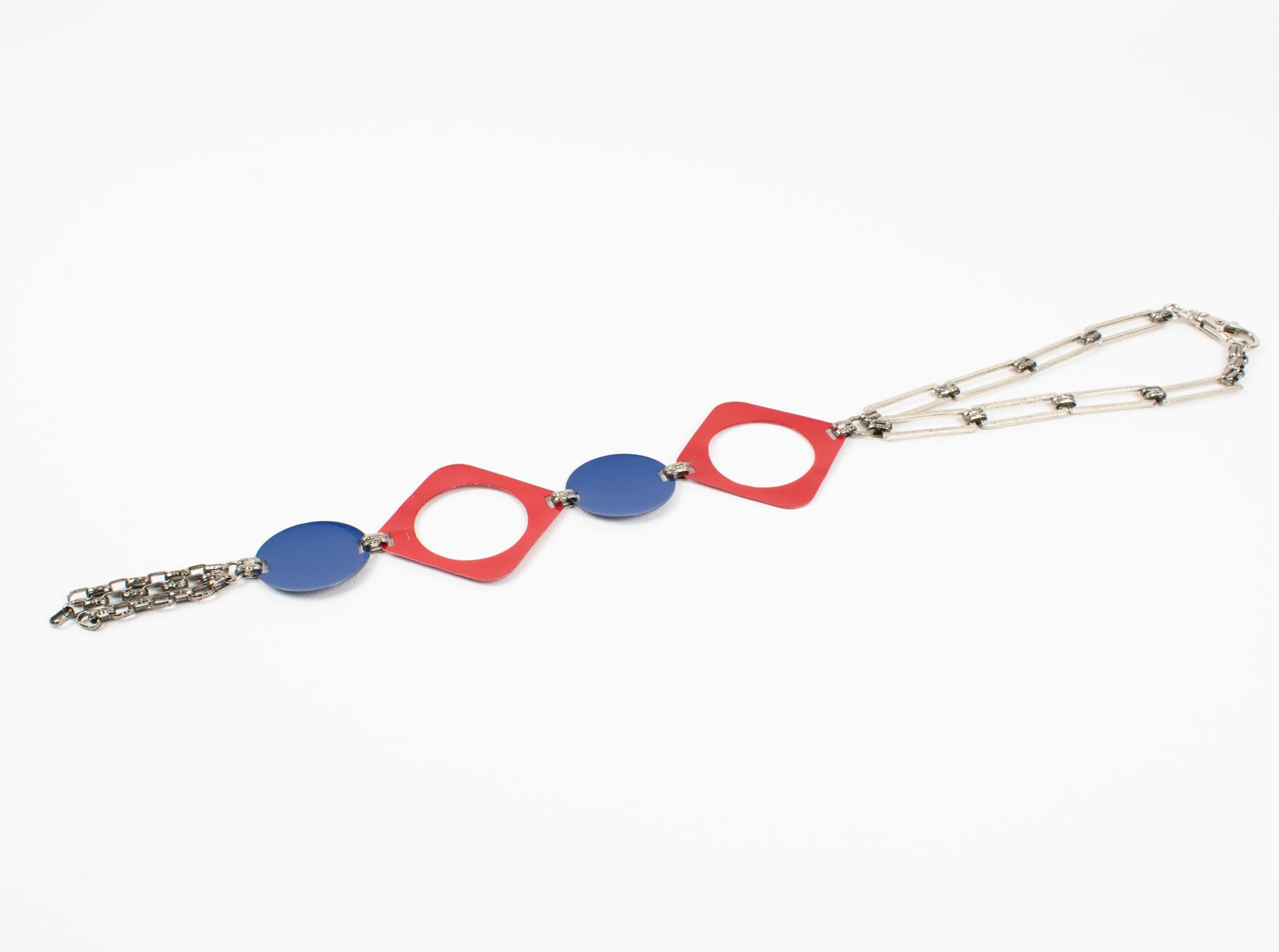 Halskette mit Kragen im Paco Rabanne-Stil des Space Age-Zeitalters mit blauem und rotem Emaille-Anhänger im Angebot 5