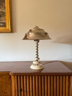Lampe de table « Space Age » de style pagode, France, années 1970
