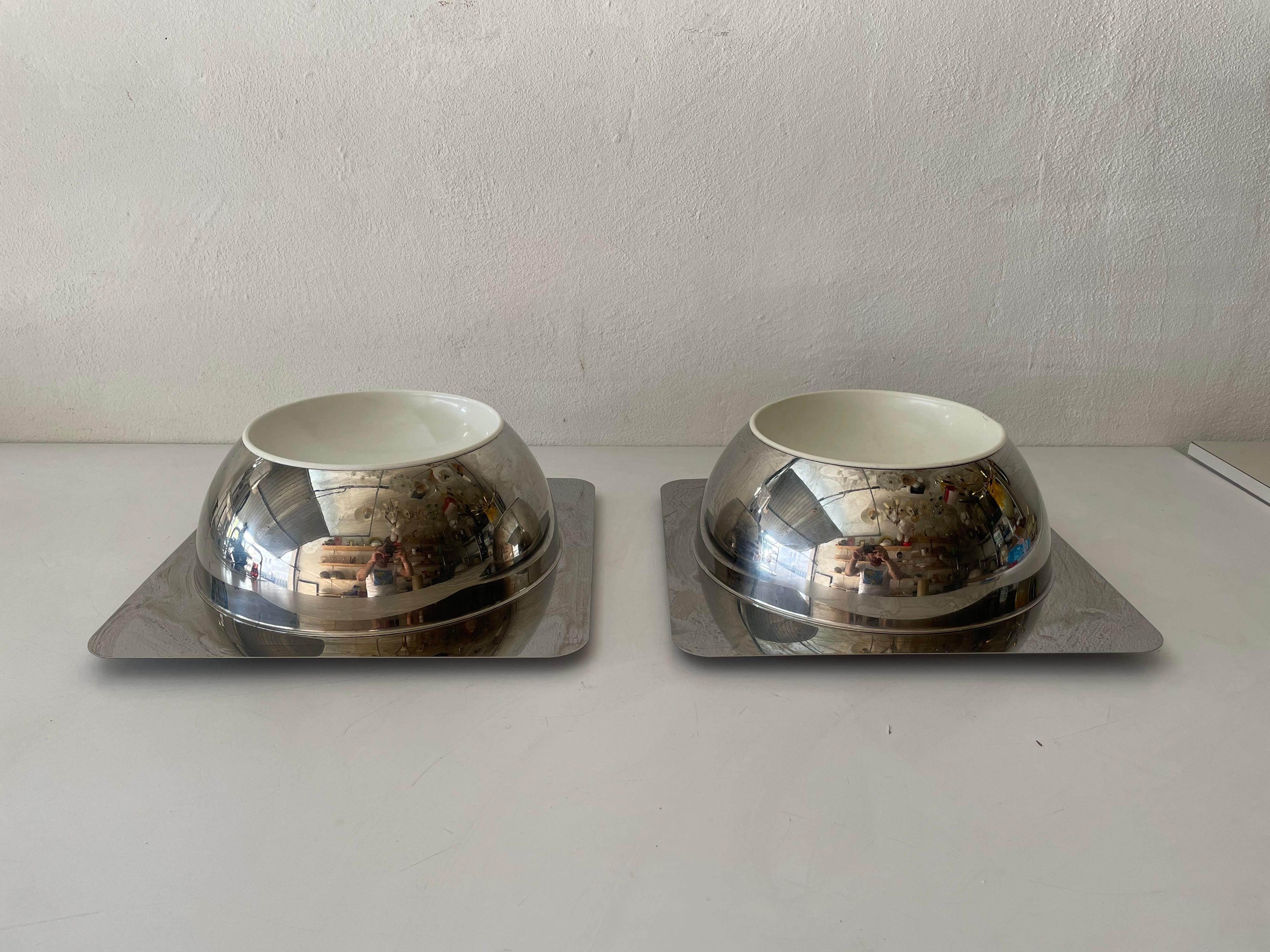 Space Age Pair of Chrome Sconces or Ceiling Lamps by Reggiani, 1970s, Italy In Good Condition For Sale In Hagenbach, DE