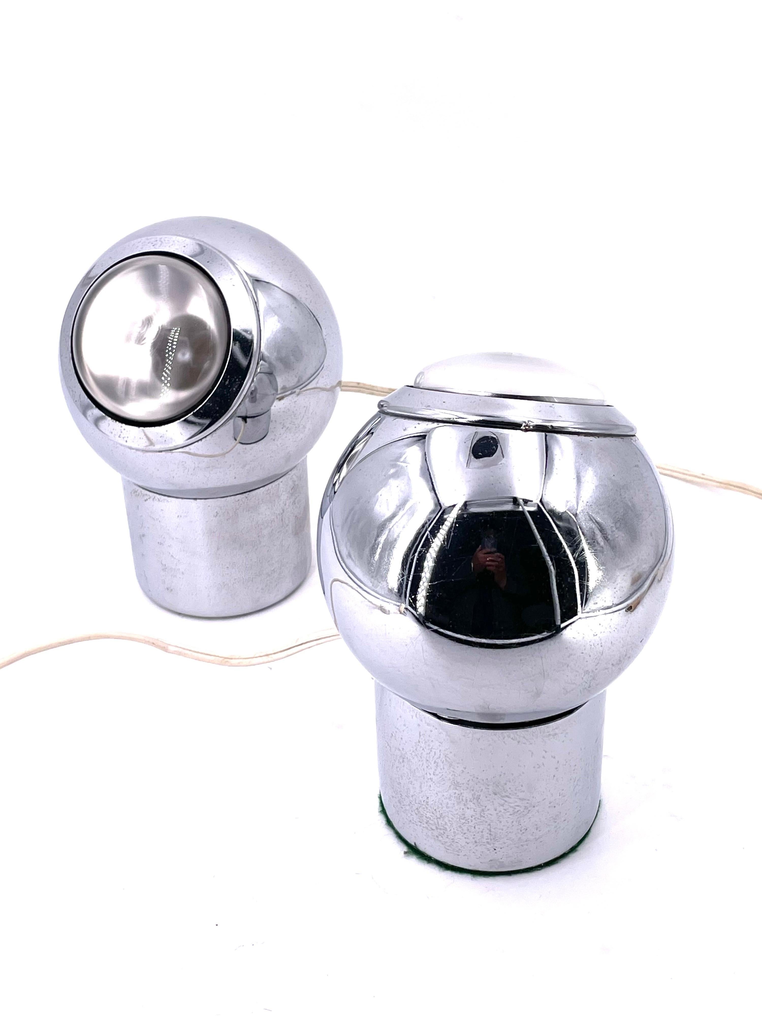 American Space Age Pair of Eyeball Spot Lamps in Chrome Multidirectional with Magnet Base