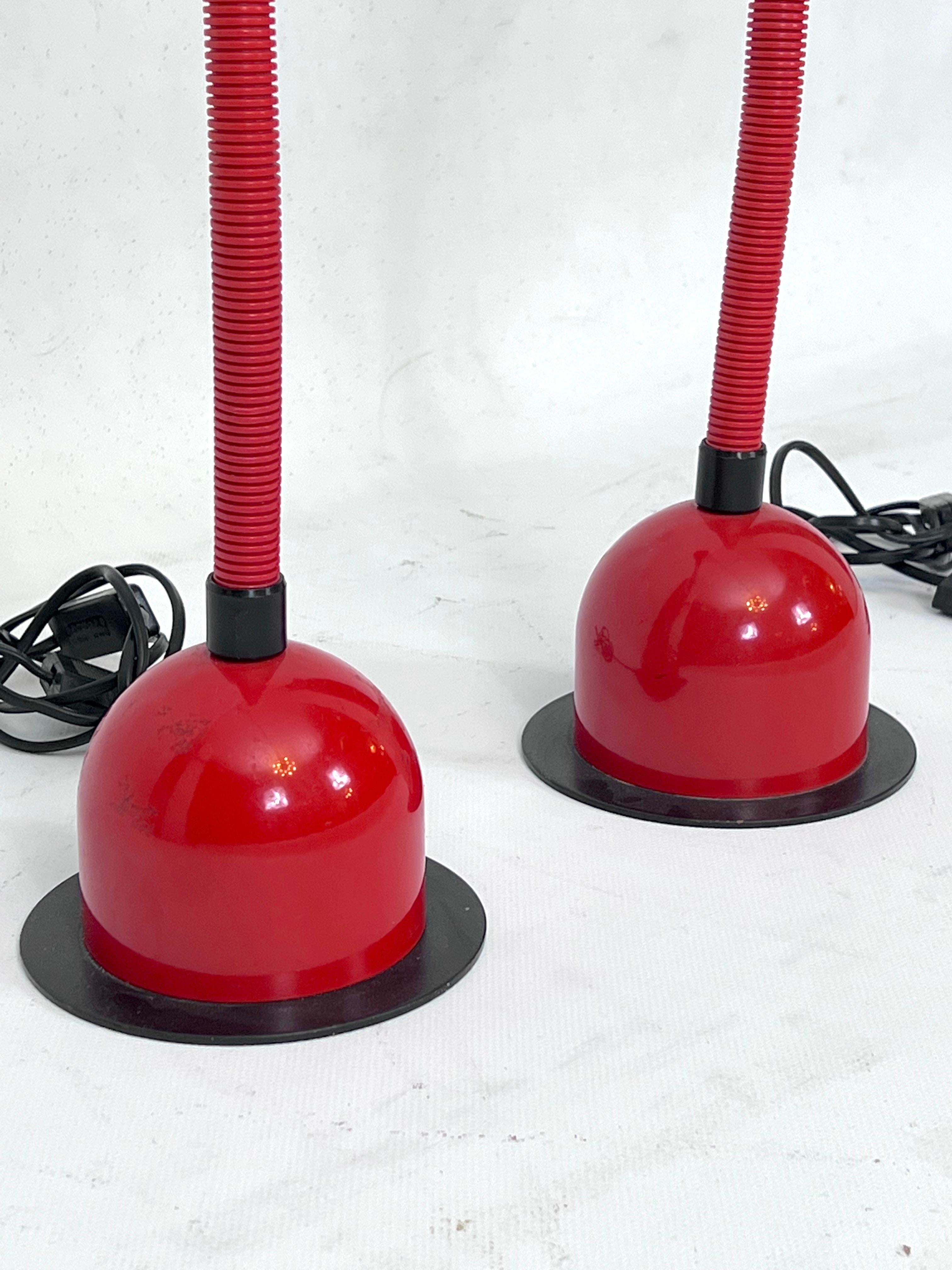 Space Age, Pair of Italian Red Metal Table Lamps by Gammalux, 1970s In Good Condition For Sale In Catania, CT