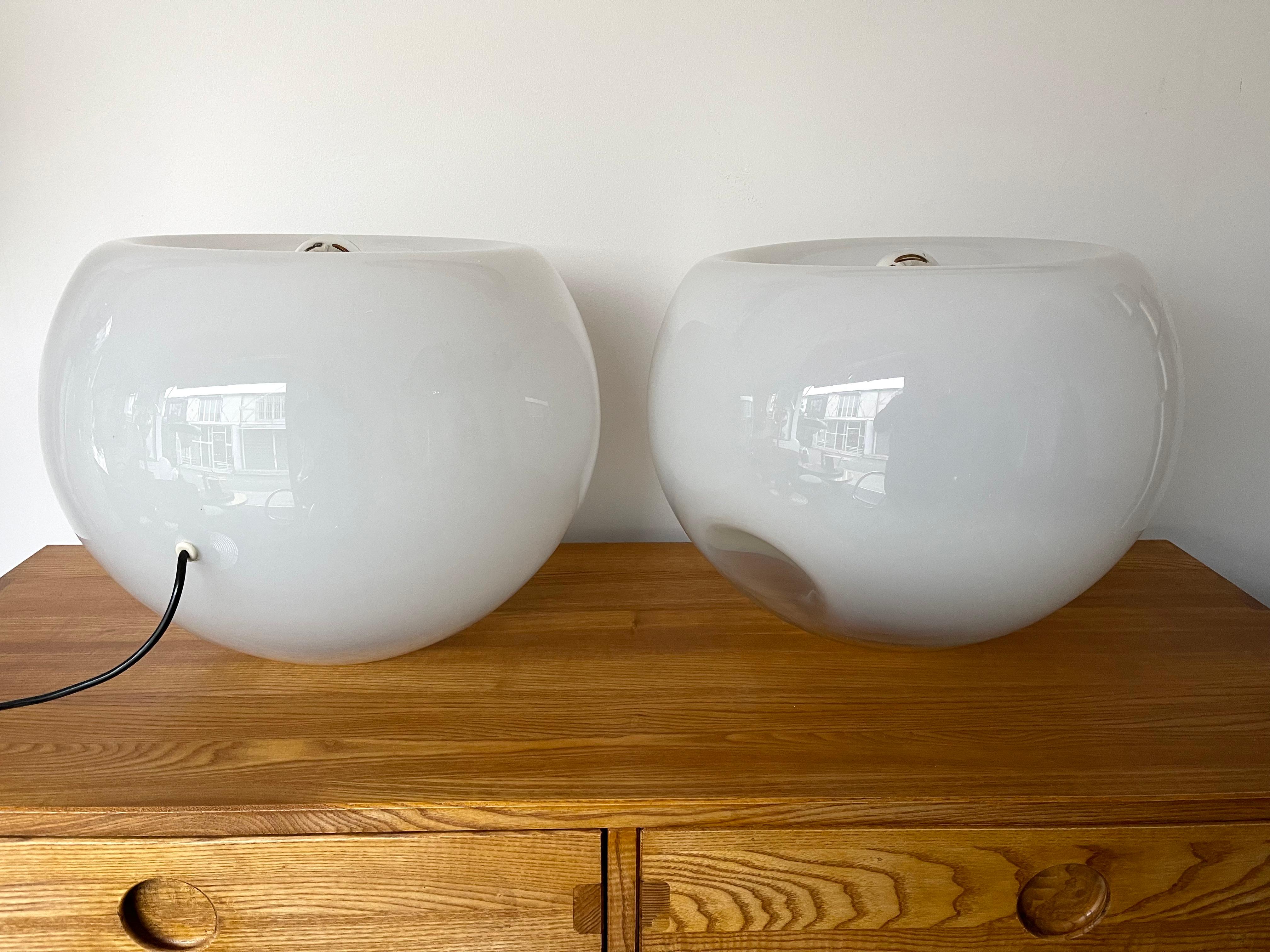 Pareja de lámparas de cristal de Murano Vacuna de la Era Espacial, Artemide, Italia, 1968 en Bueno estado para la venta en SAINT-OUEN, FR