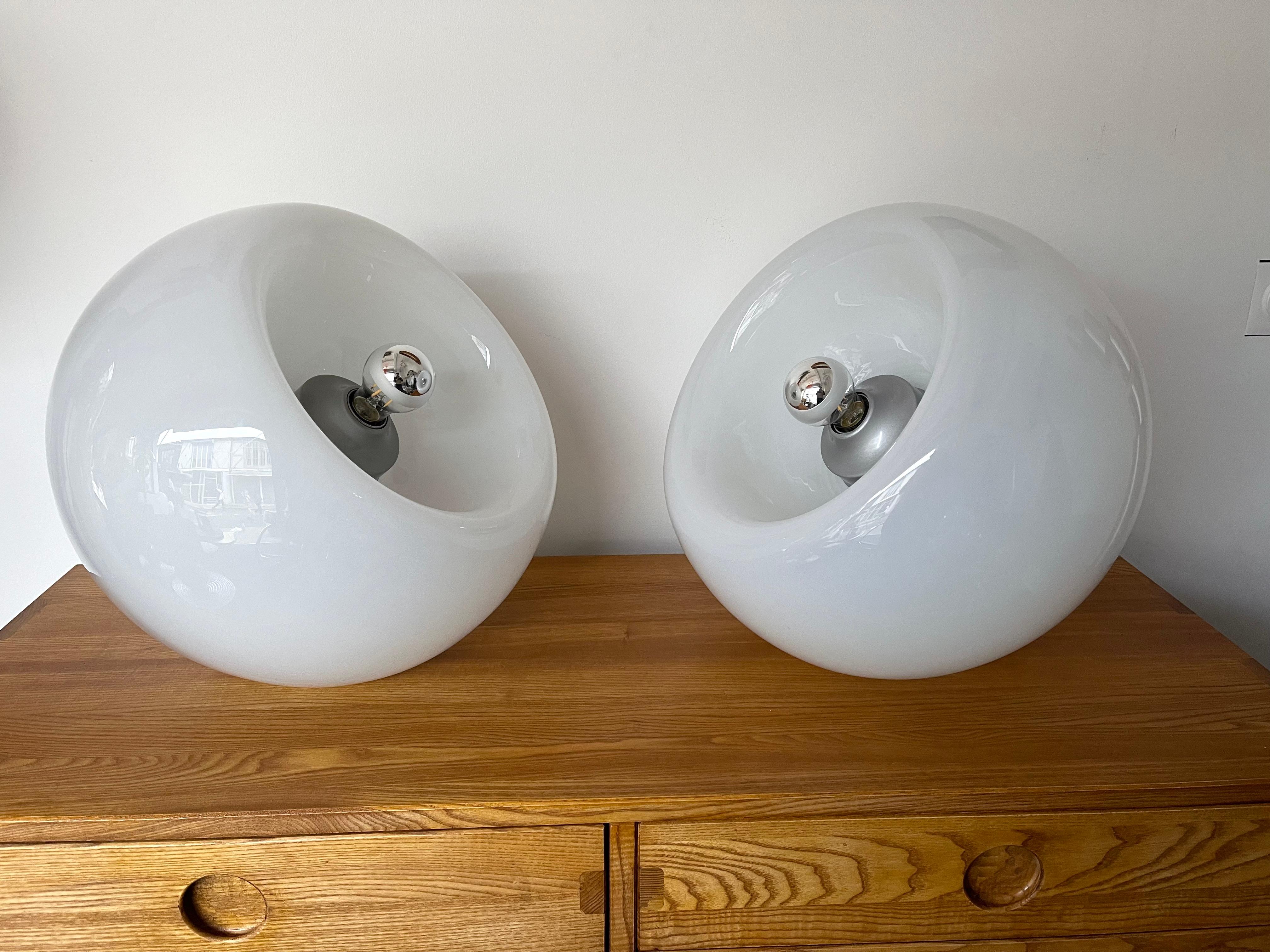 Mid-20th Century Space Age Pair of Vacuna Murano Glass Lamps by Artemide, Italy, 1968 For Sale