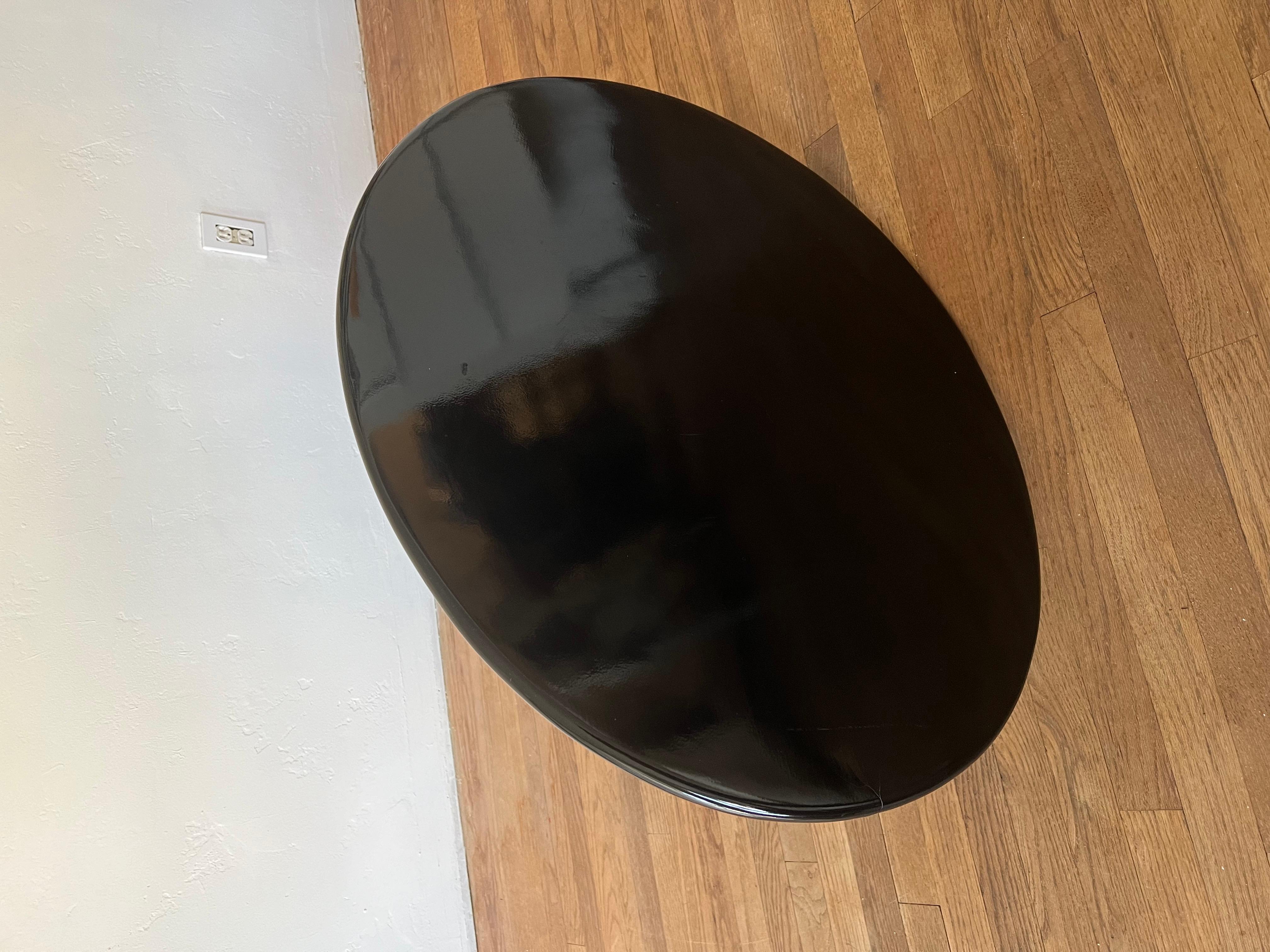 Fiberglass Space Age “Parabel” Style Side Table Attributed to Eero Aarnio For Sale