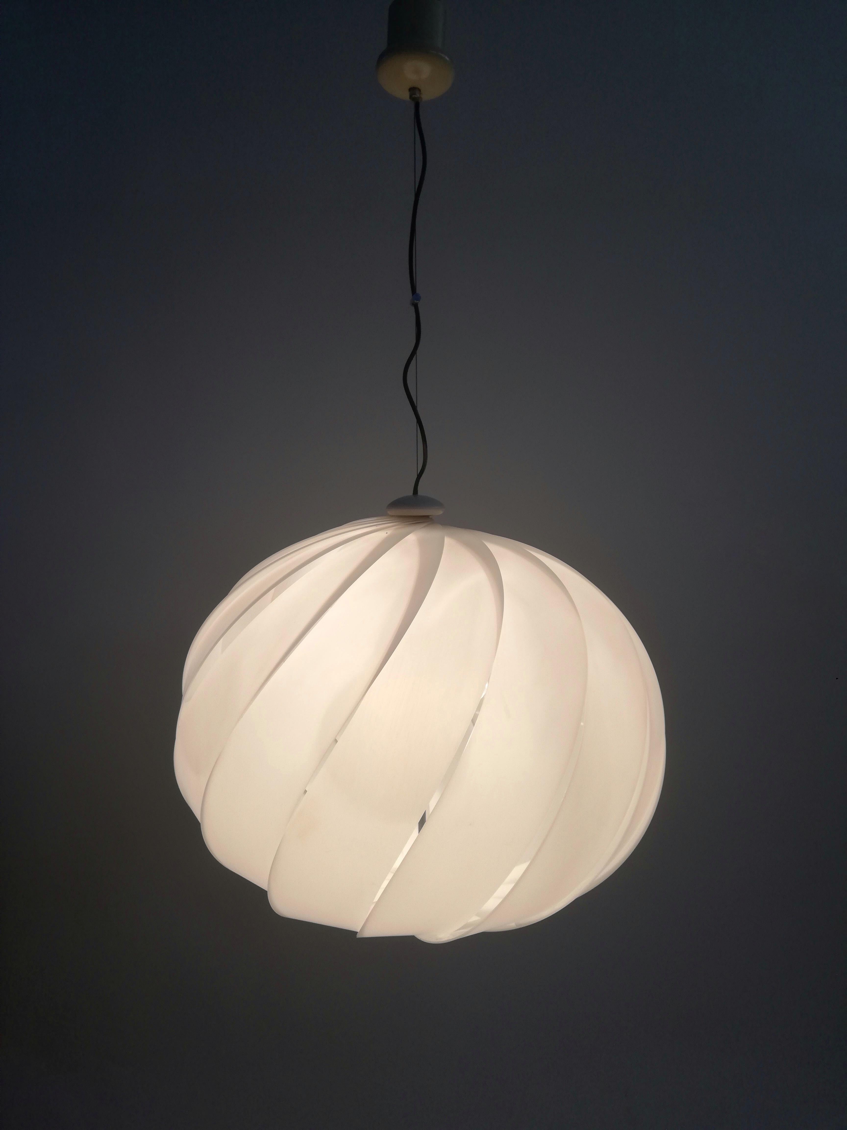 Space Age Pendant by Guzzini in the Style of Eclipse Lamp of Mauricio Klabin For Sale 5