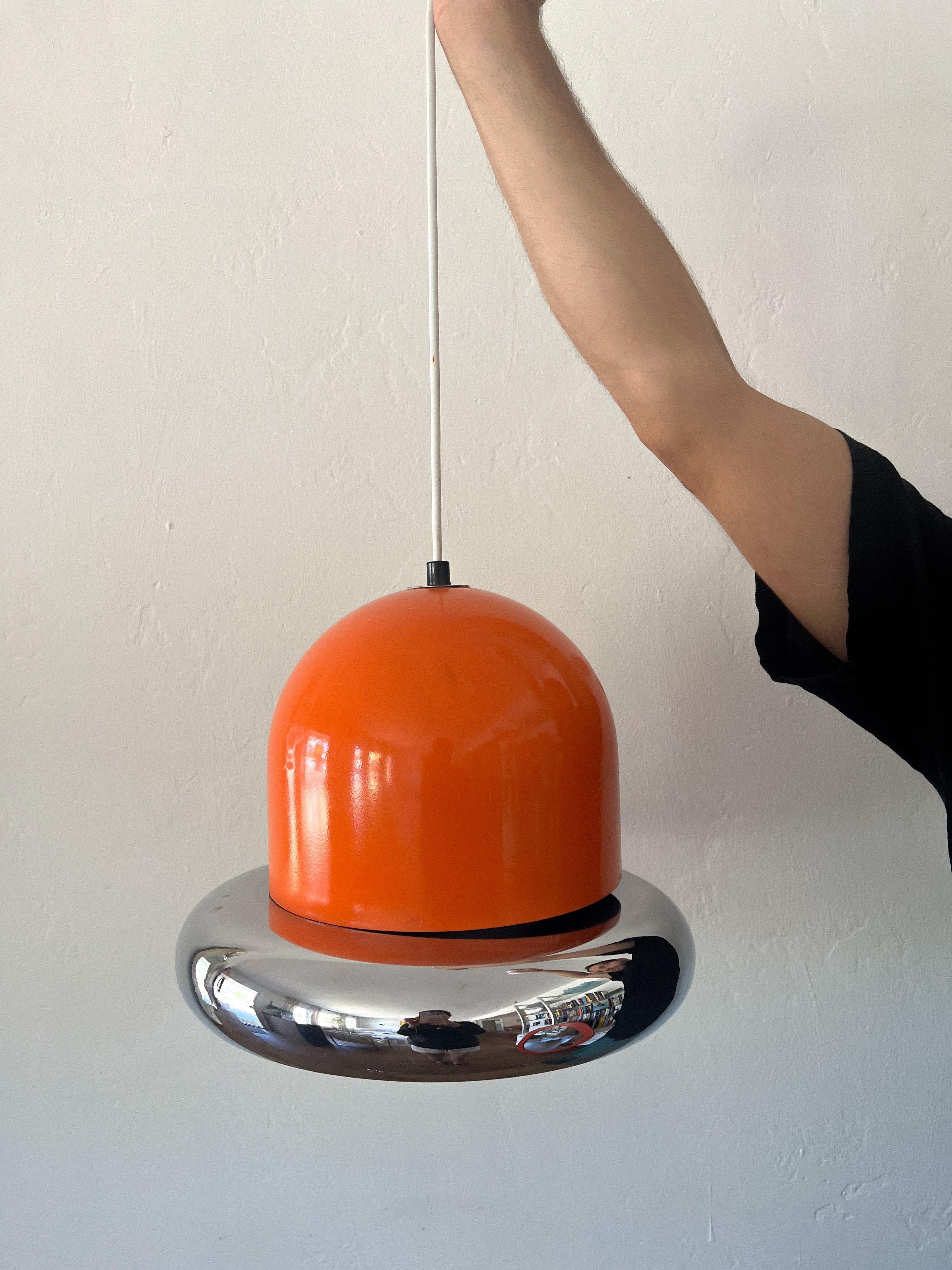 Lampe suspendue de l'ère spatiale dans le style de Harvey Guzzini Dijkstra, années 1960 en vente 1