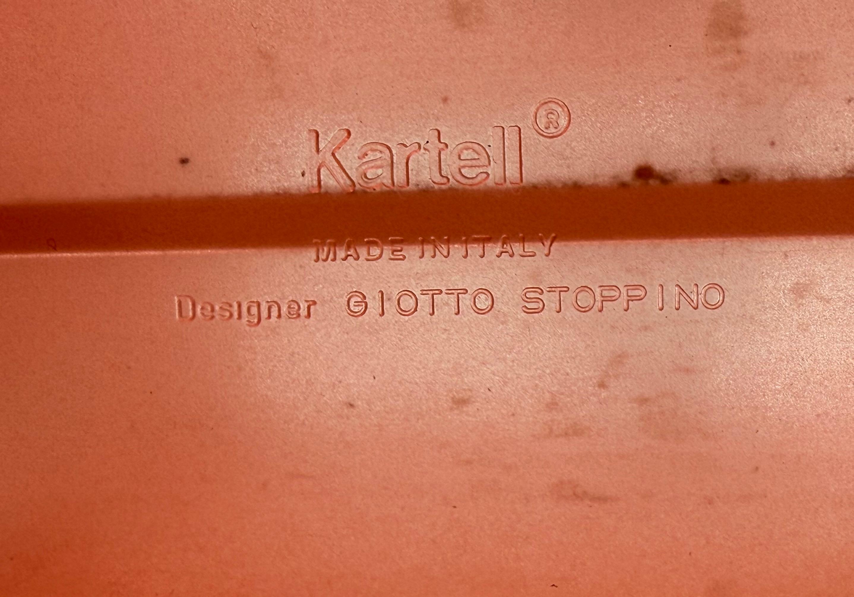 Space age pink plastic magazine rack, Giotto Stoppino, Kartell 1970s en vente 3