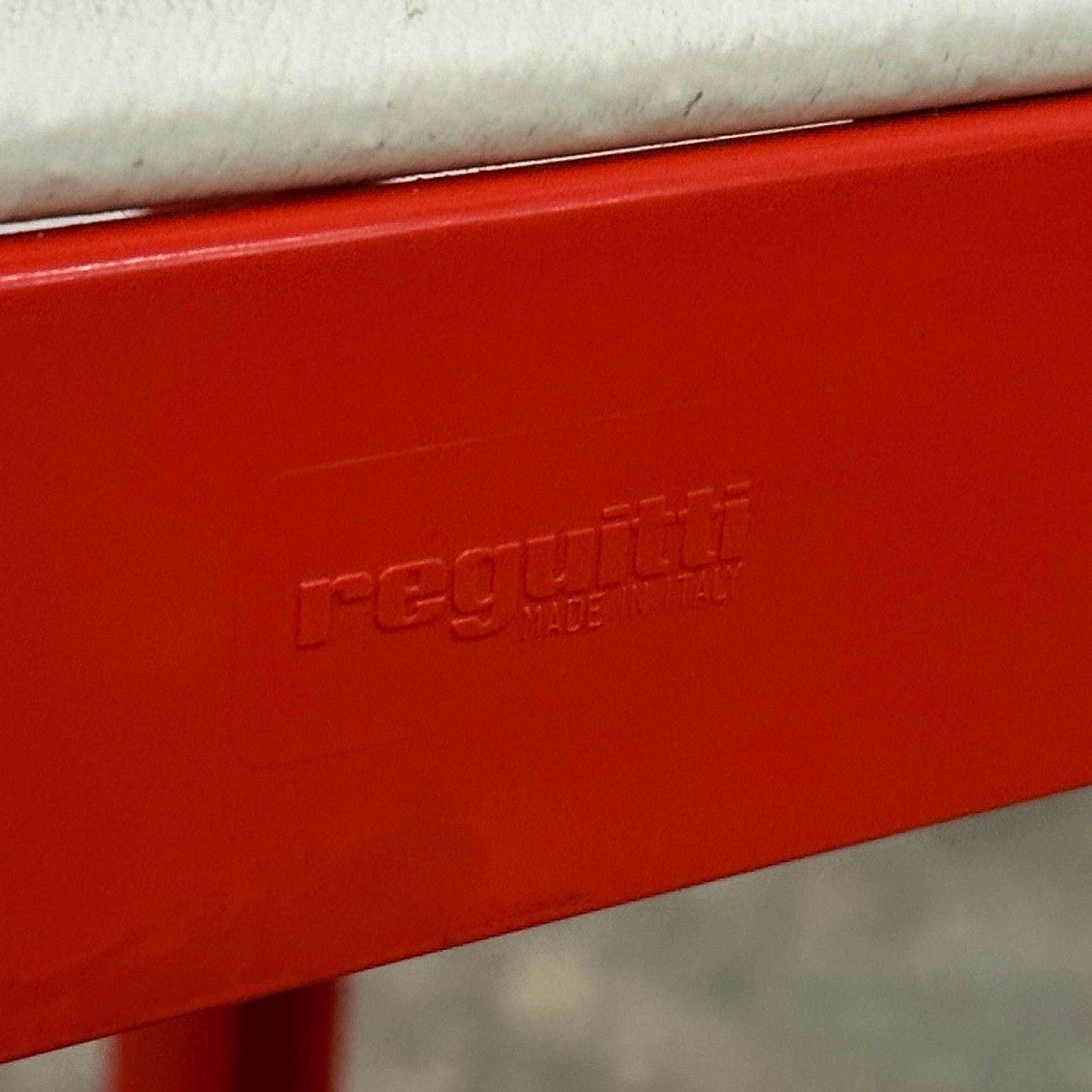Fin du 20e siècle Chaise en plastique de l'ère spatiale de Reguitti en vente