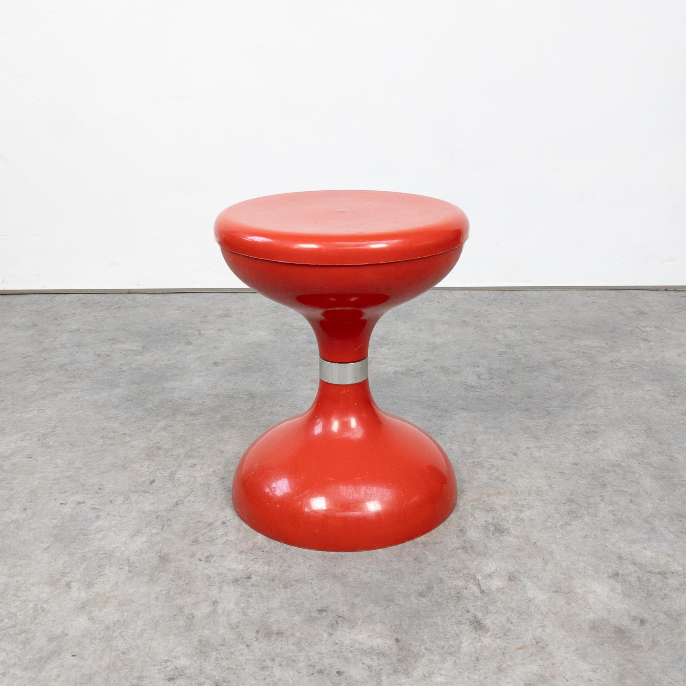 Red plastic stool with a silver aluminum ribbon in the middle. Manufactured  by S.p.A. Biemme Bologna, Italy 1970s. In very good vintage condition with only few minor scratches on the surface.