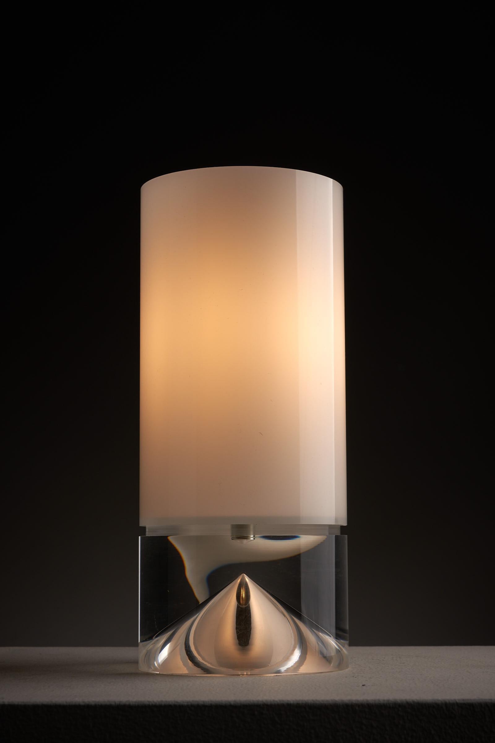 Late 20th Century Space Age Plexiglass Table Lamp by Cosack For Sale