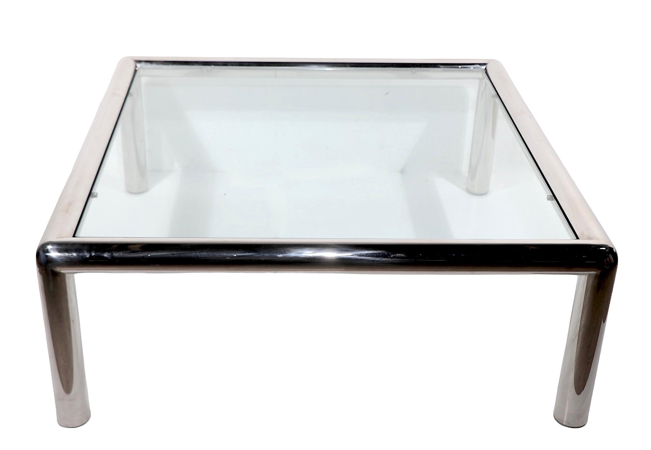 Tubo-Couchtisch aus poliertem Chrom und Glas aus dem Space Age von Mascheroni für Vecta im Angebot 3