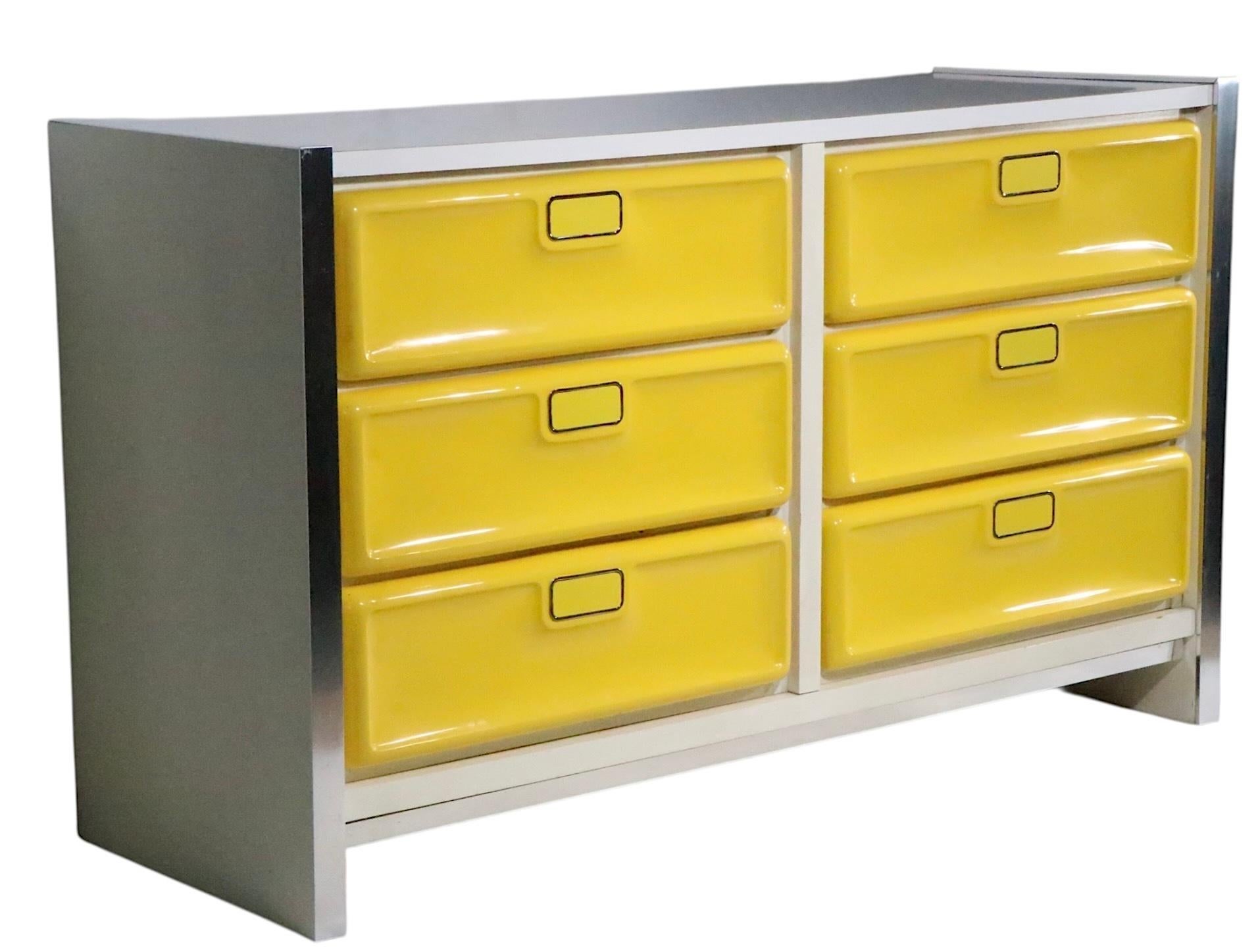 Space Age Pop Art Post Modern Dresser by Bassett after Raymond Lowey c. 1970's For Sale 8