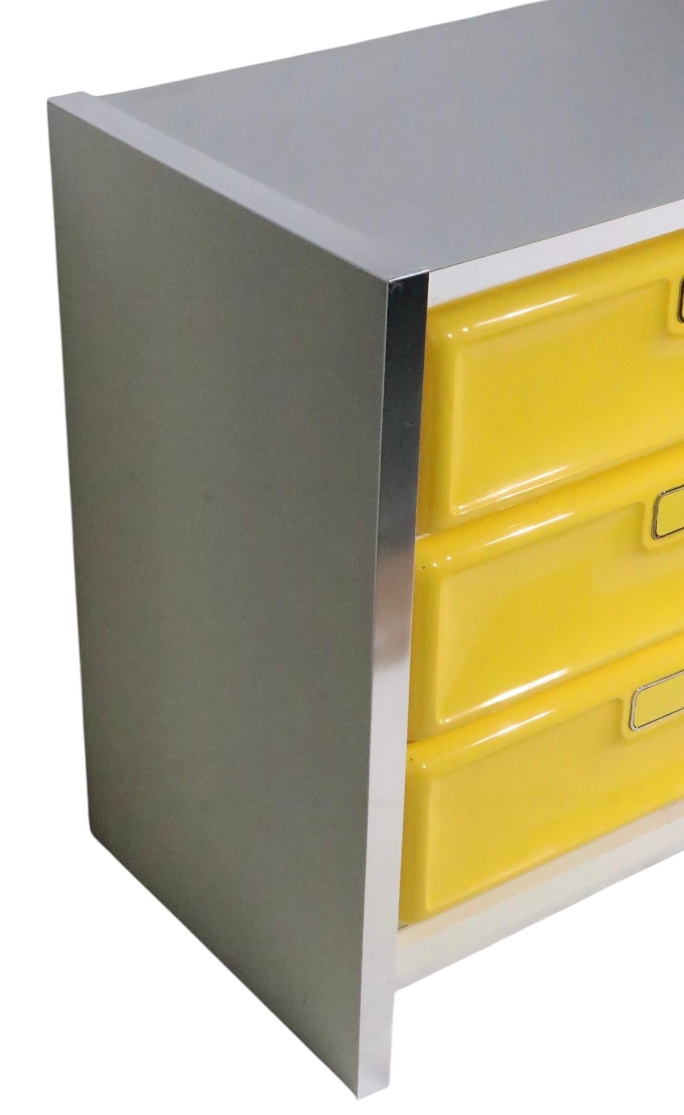 Space Age Pop Art Post Modern Dresser by Bassett after Raymond Lowey c. 1970's For Sale 9