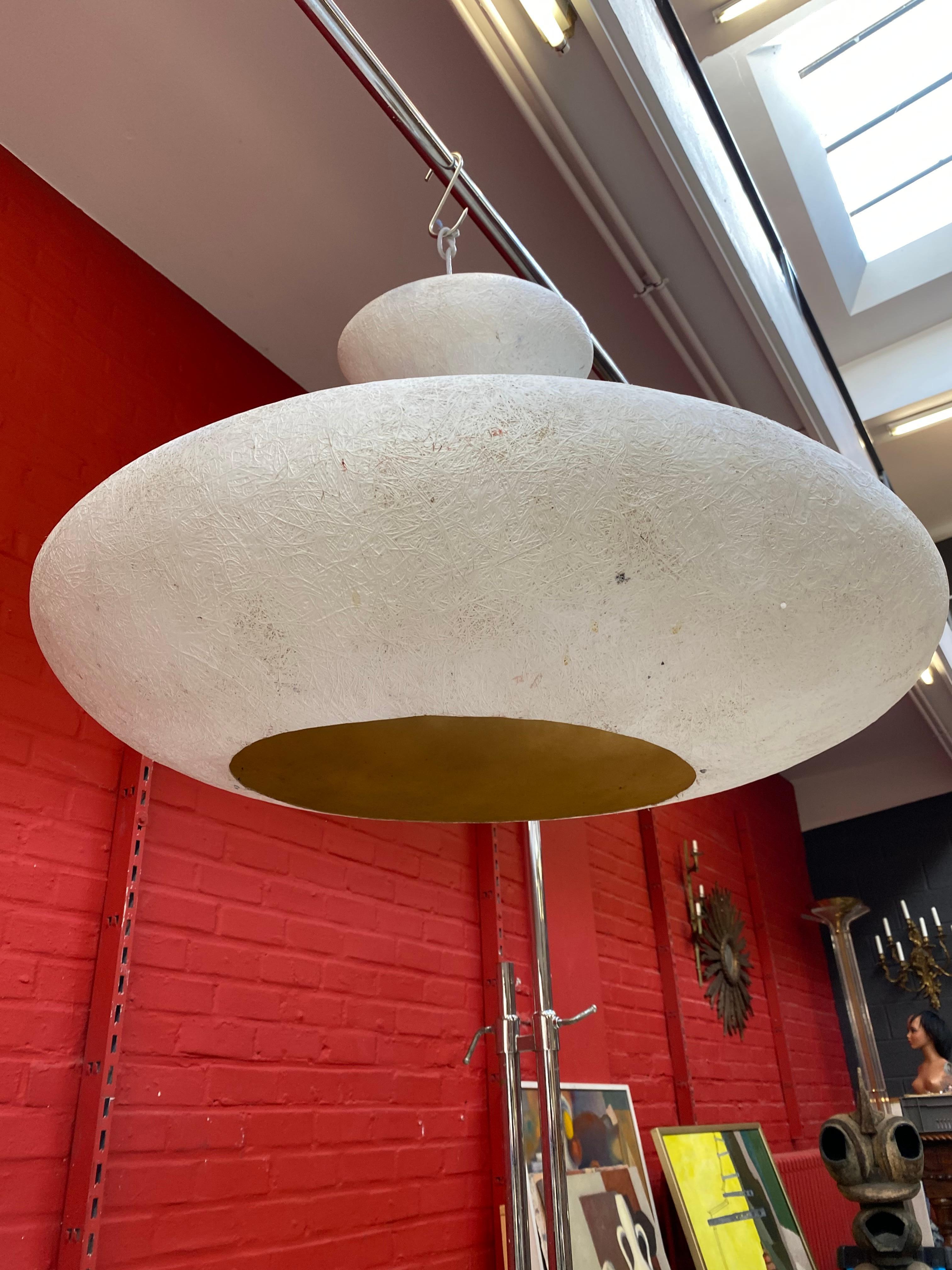 Space Age Popdesign Free-Form Fiberglass Chandelier, circa 1960/1970 In Good Condition In Saint-Ouen, FR