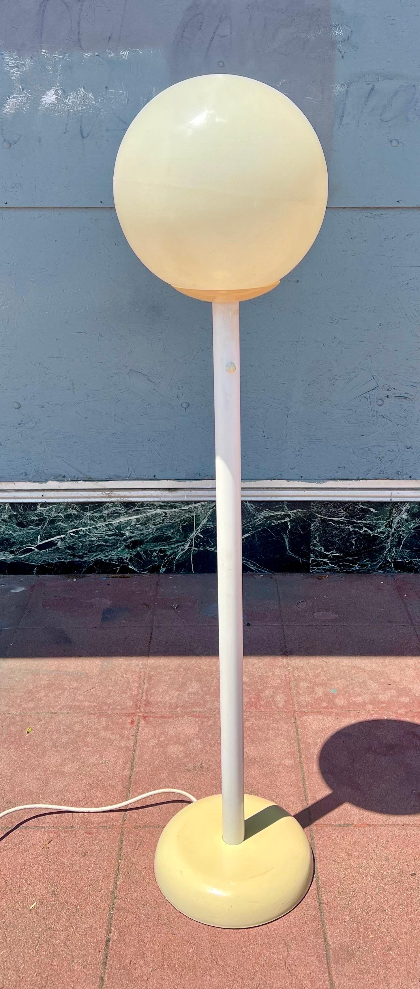 Space Age Rare Olympia Lunar One Floor Lamp In Good Condition In San Diego, CA