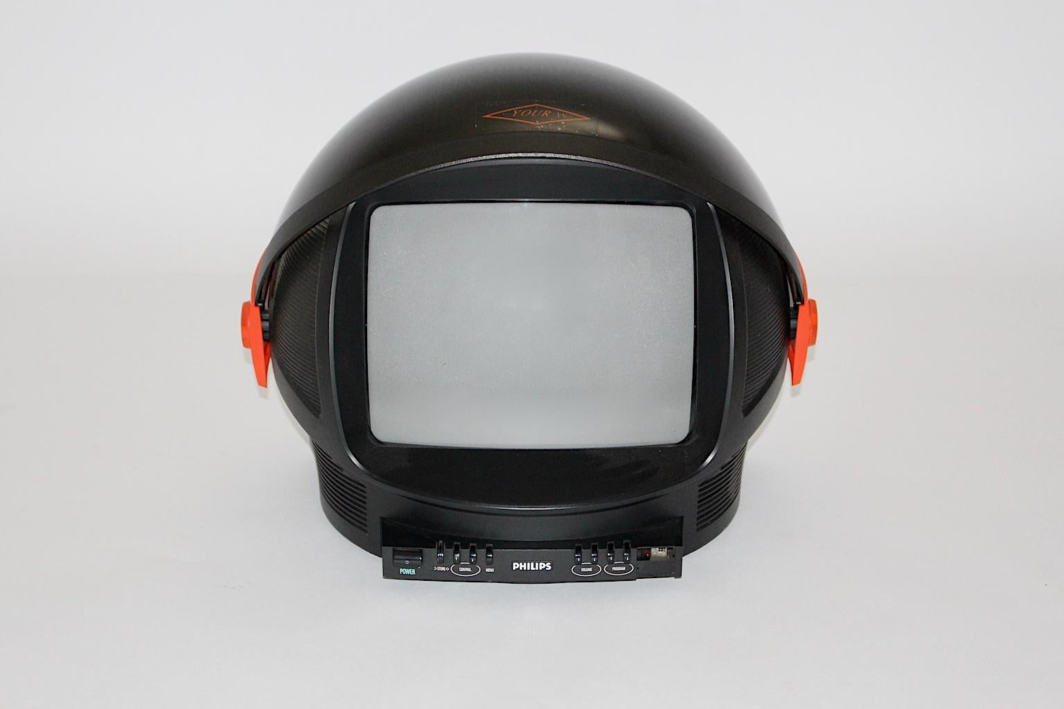 Space Age Rot Schwarz Vintage Plastic Television Discoverer von Philips Niederlande (Ende des 20. Jahrhunderts) im Angebot