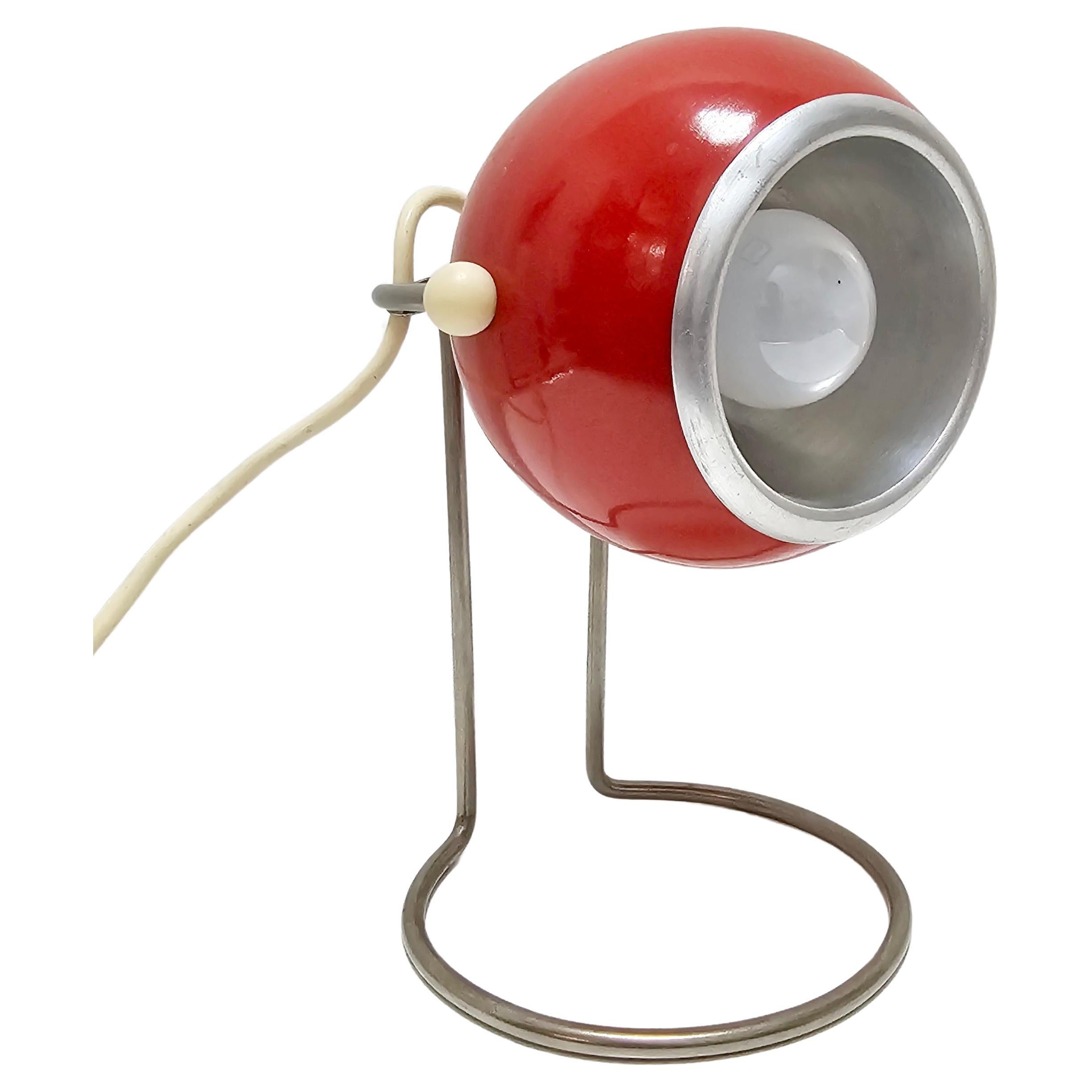 Lampe de table " Eyeball " rouge de Space A Randers, Danemark, années 1960 en vente