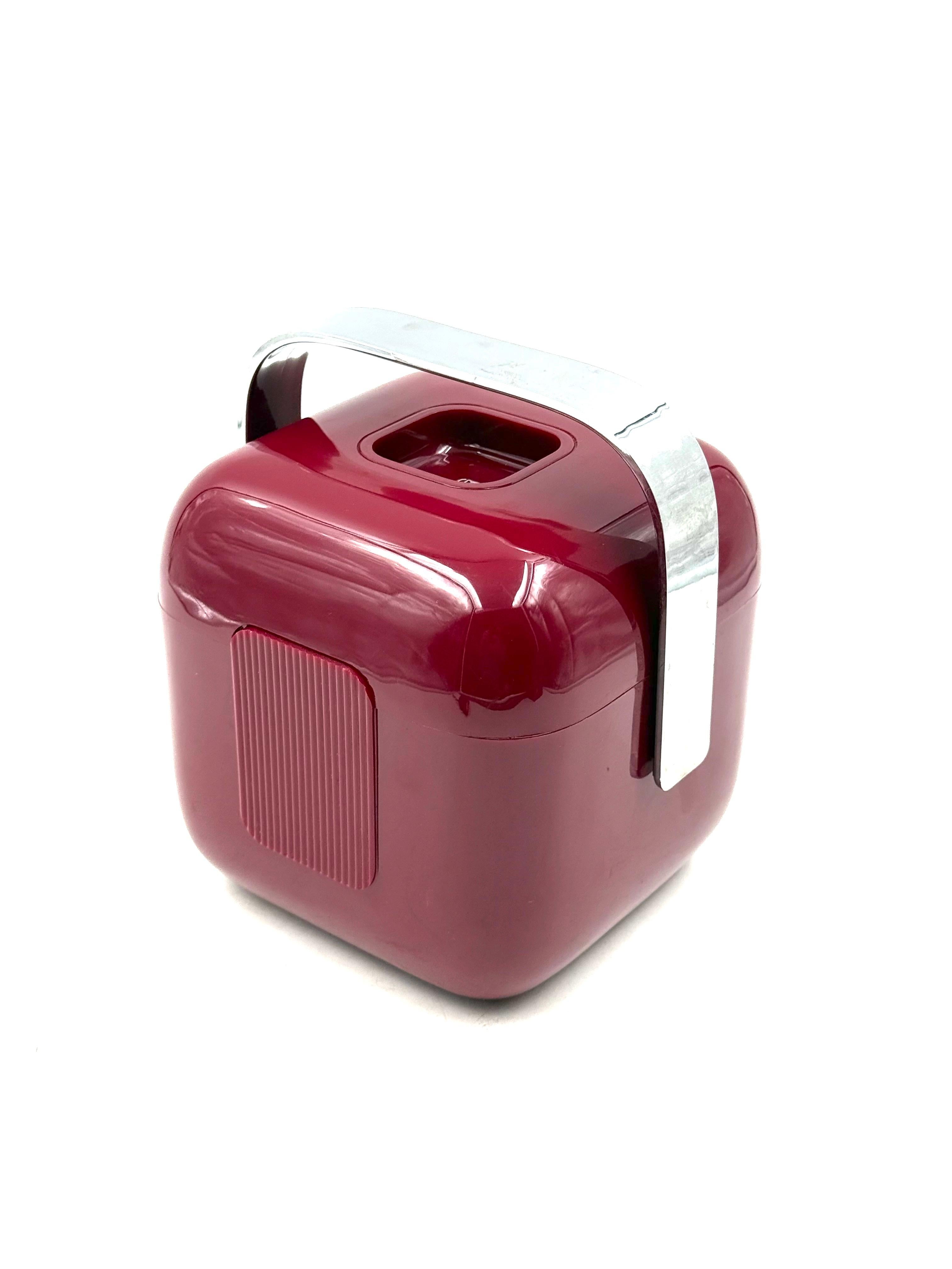Space age red Ice Bucket, Guzzini Italy, ca. 1970s For Sale 5