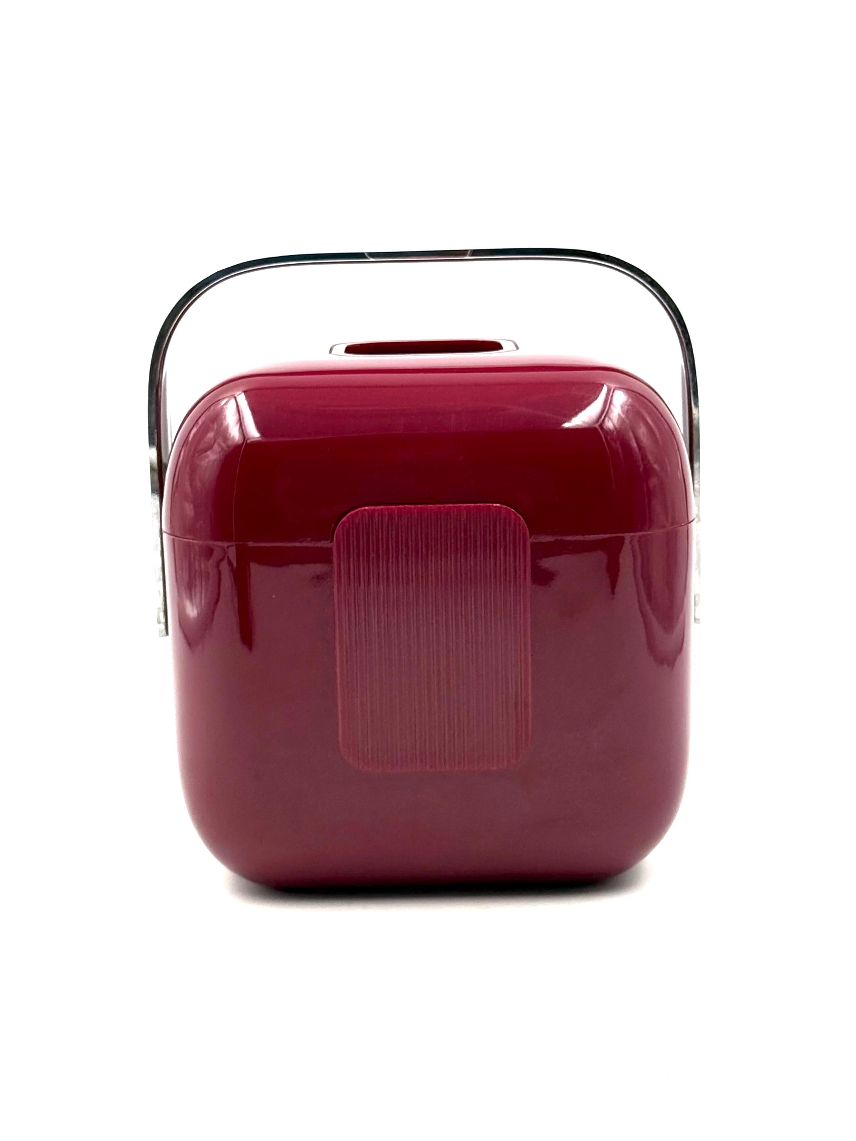 Space age red Ice Bucket, Guzzini Italy, ca. 1970s For Sale 8