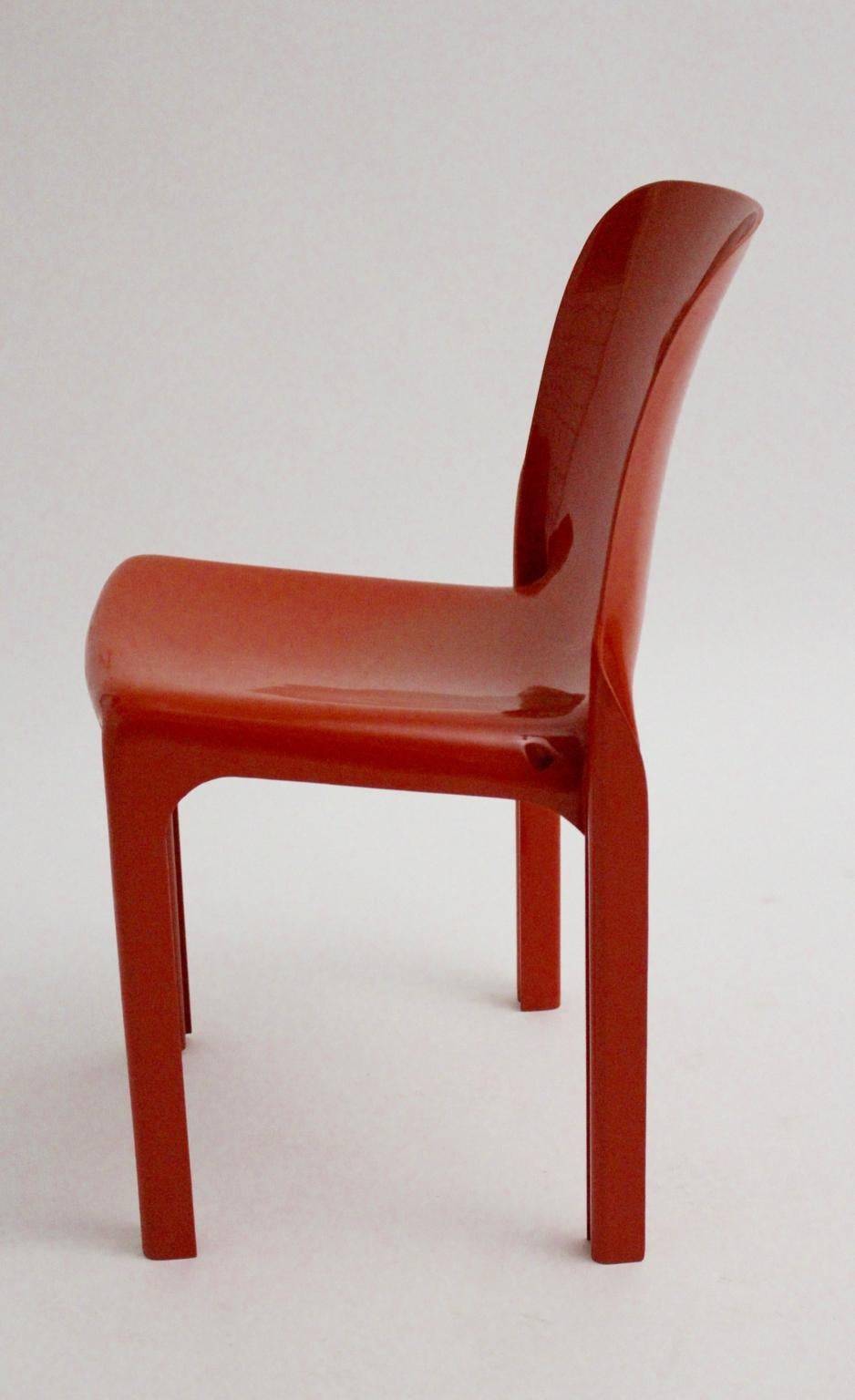 Roter Kunststoff-Vintage-Stuhl Selene aus dem Space Age von Vico Magistretti, Italien (20. Jahrhundert) im Angebot