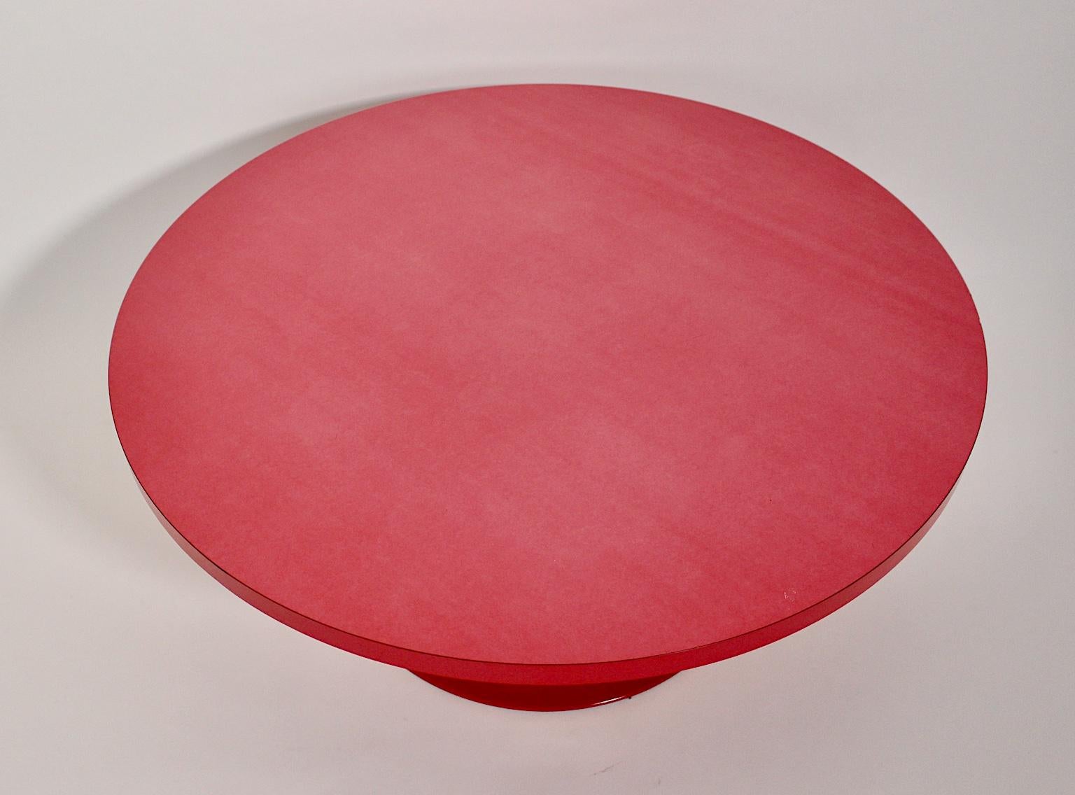 Space Age Red Vintage Lounge Chairs Saturn Pink Sofa Table Yrjö Kukkapuro, 1960s For Sale 7