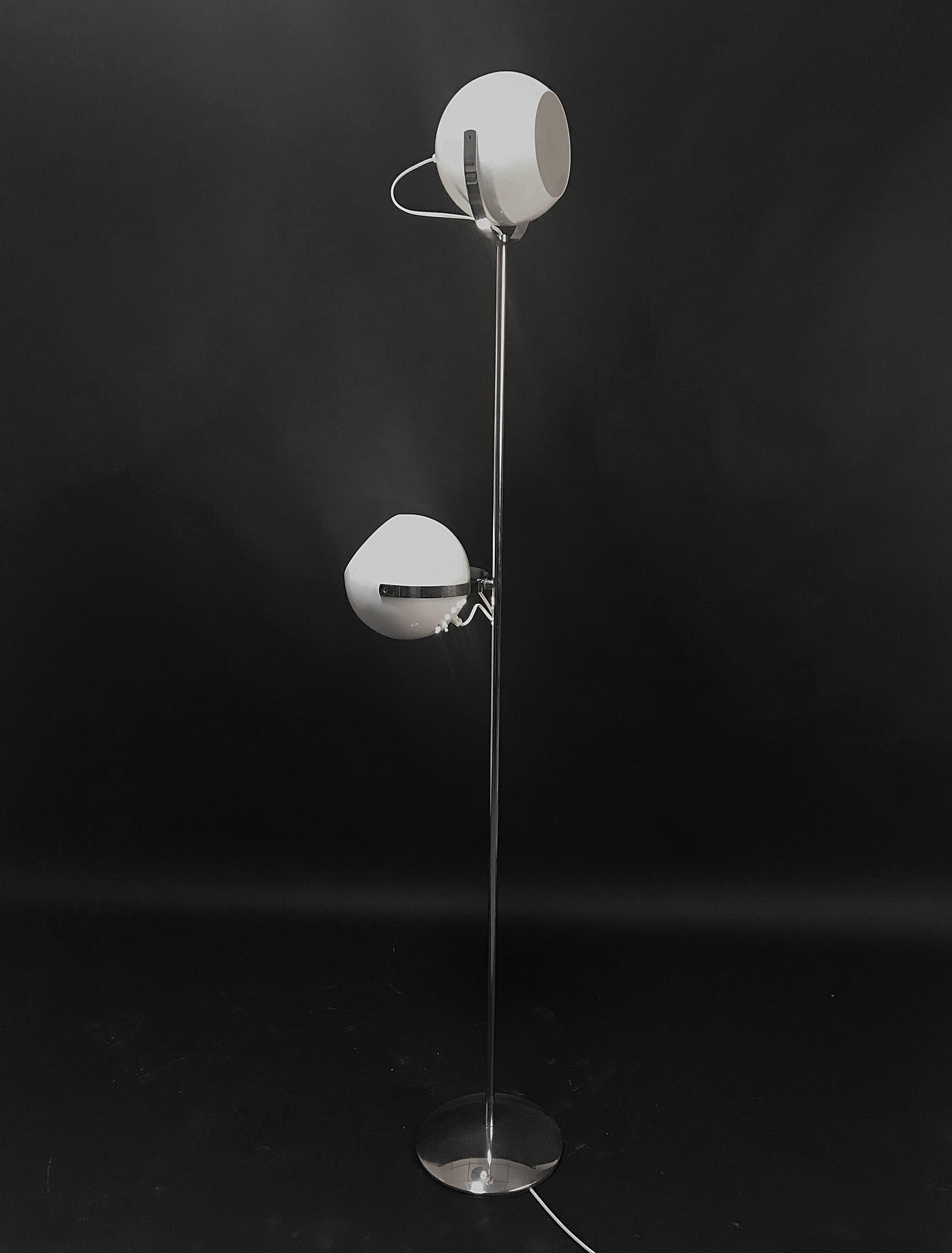 Space Age Reggiani Chrome and White Metal Two-Sphere Italian Floor Lamp, 1970s 1