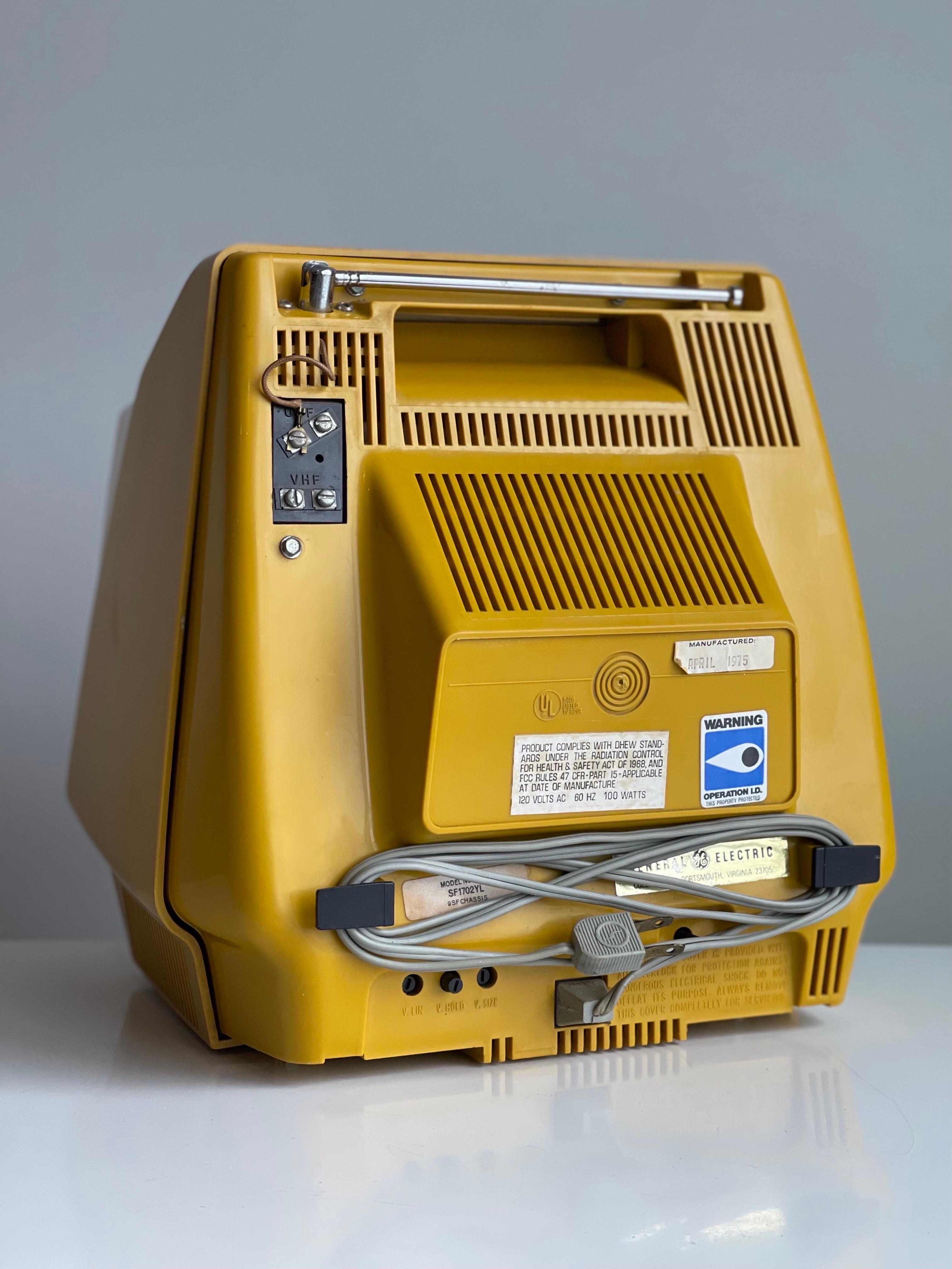 Space Age Retro Yellow Television T.V. Set by G. E. 1975 Works 3