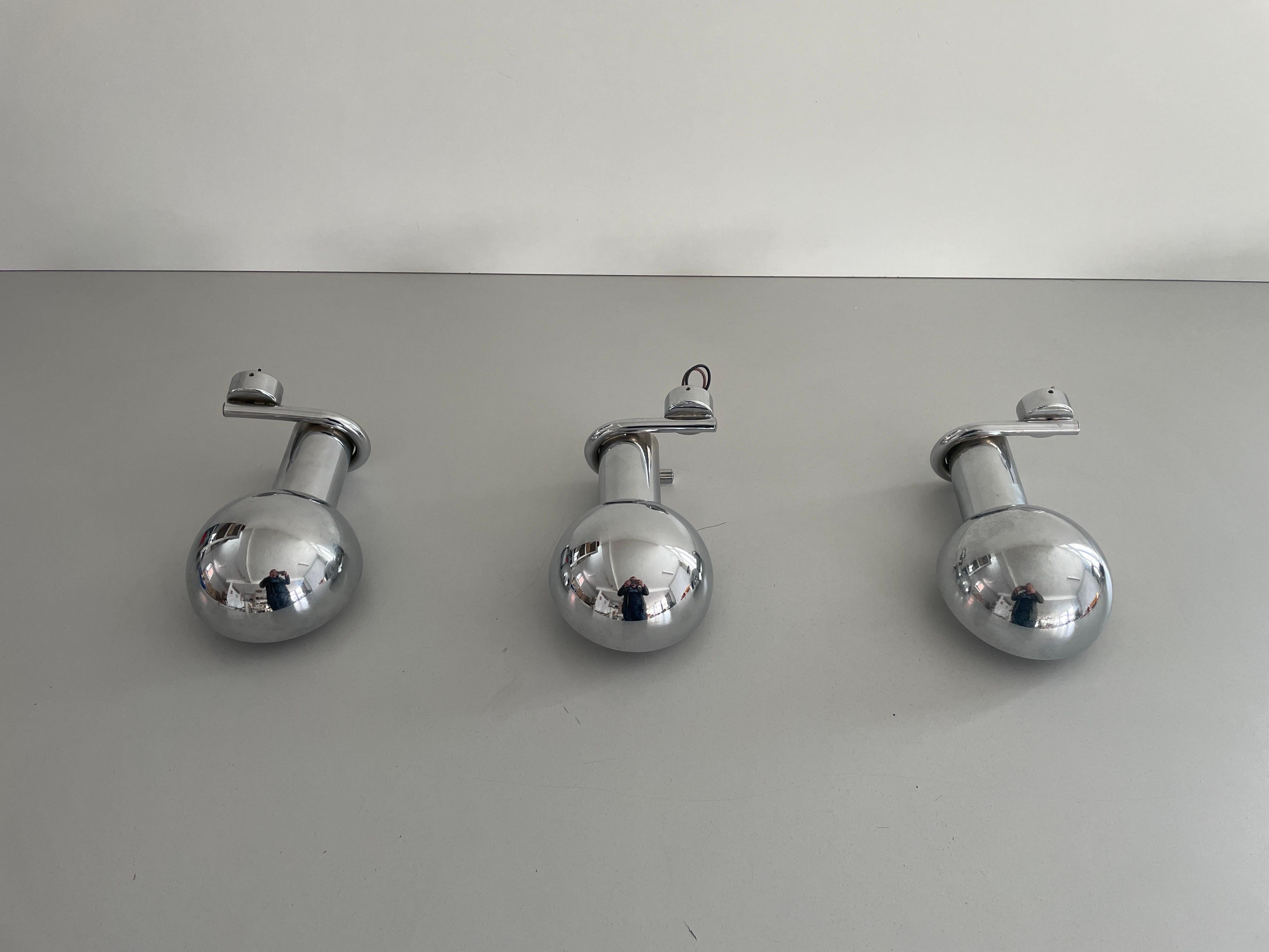 Ensemble de 3 appliques rotatives de l'ère spatiale en chrome, 1970, Italie Excellent état - En vente à Hagenbach, DE
