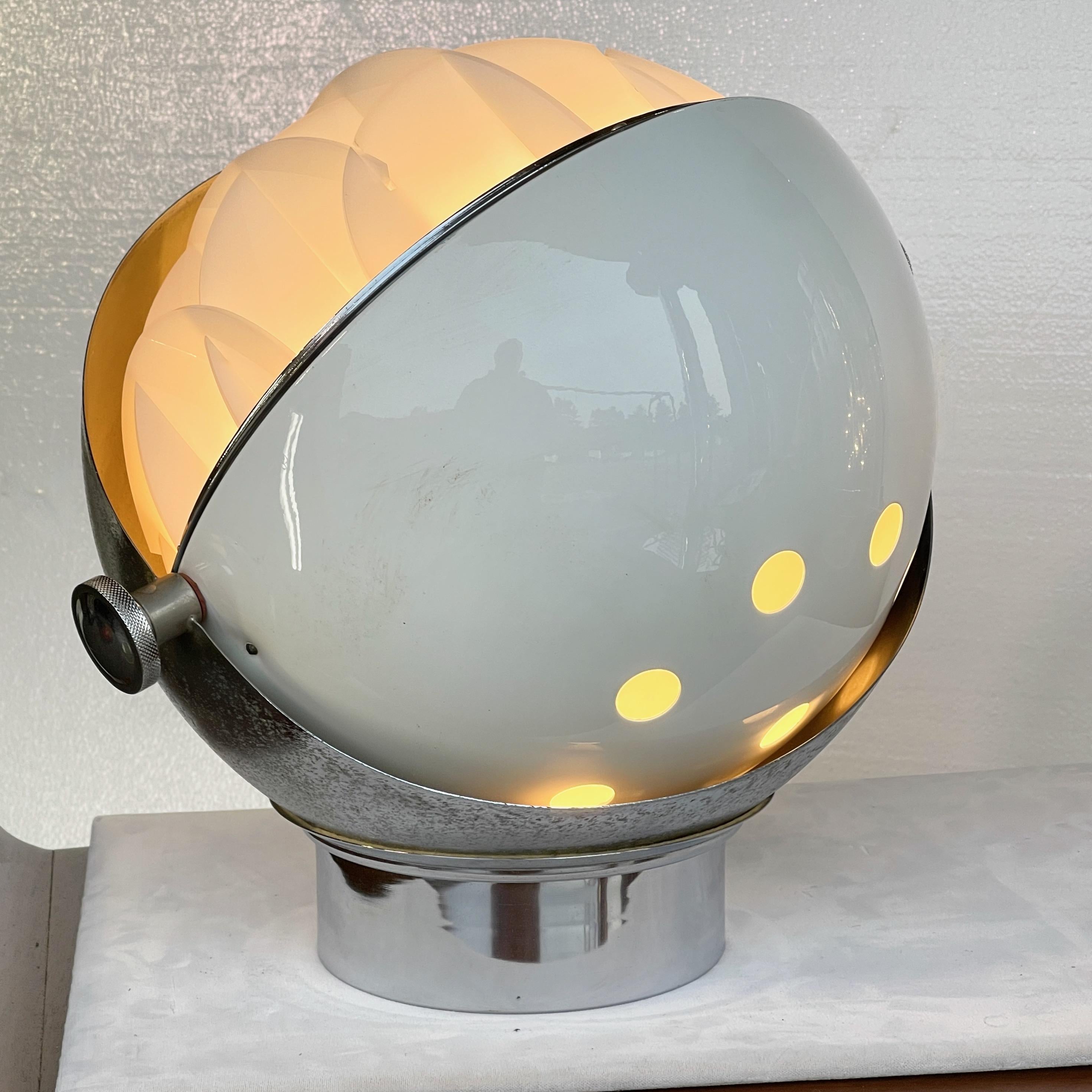 Space Age Rotating Spherical Lamp Style of Joe Colombo For Sale 10