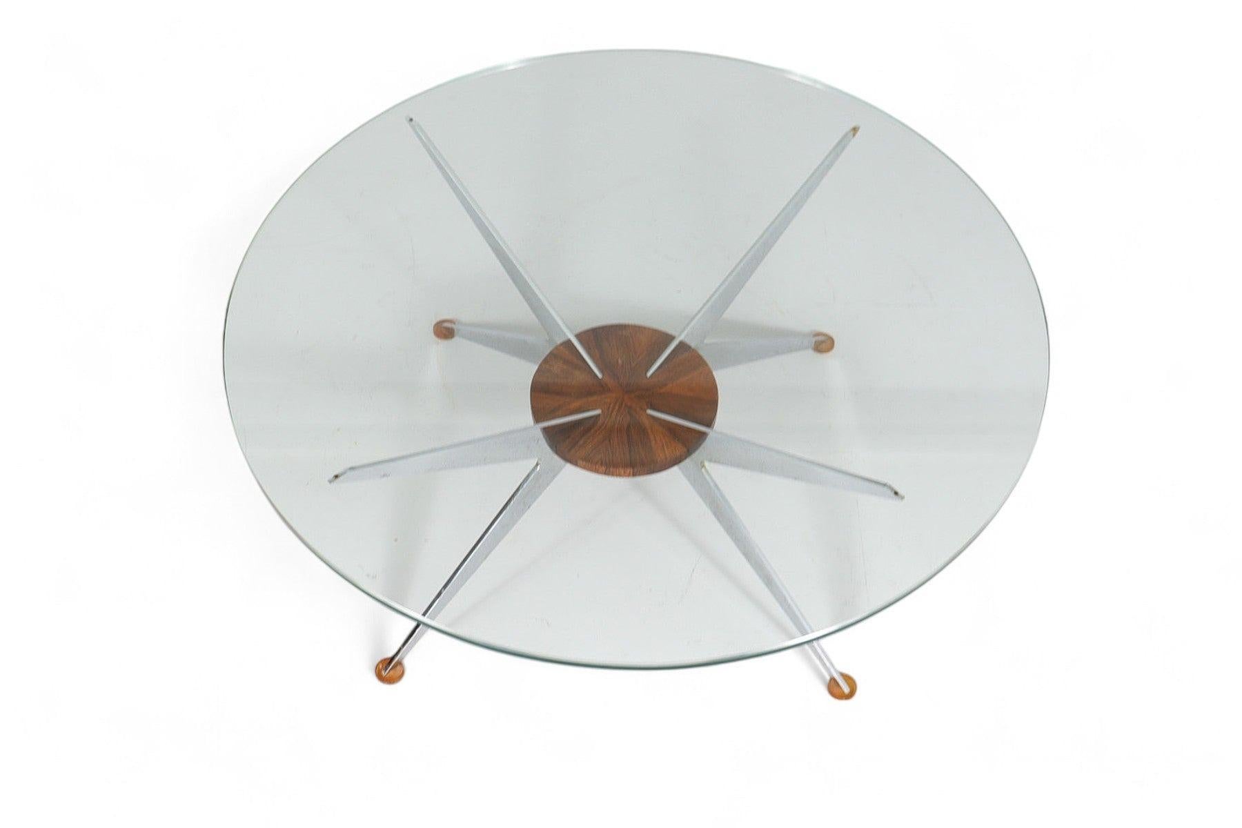 Mid-Century Modern Table basse ronde de l'ère spatiale en bois de rose + verre en vente