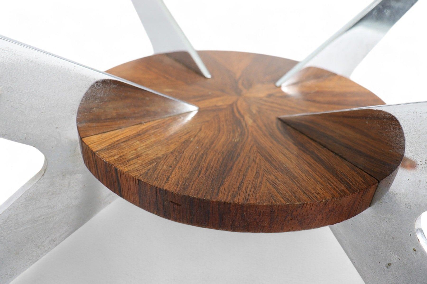 Table basse ronde de l'ère spatiale en bois de rose + verre en vente 2