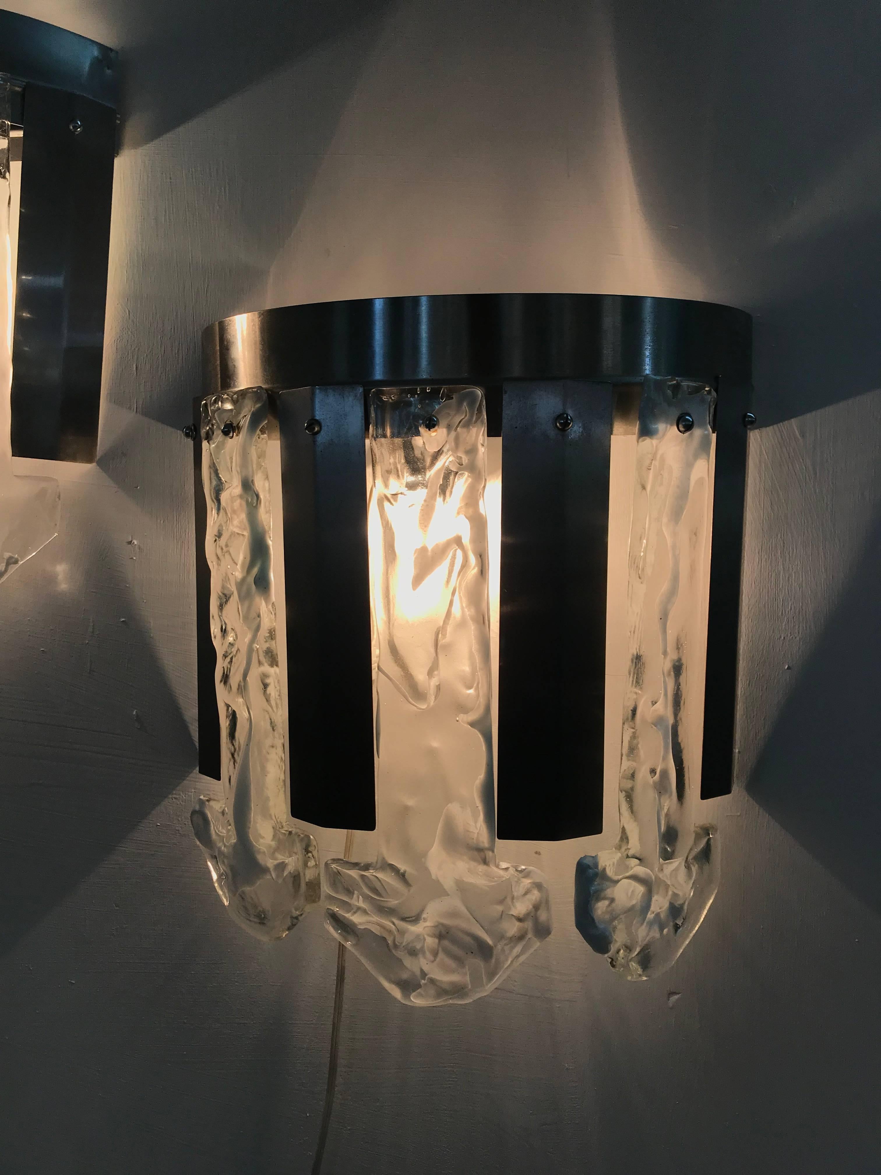 Space Age Sconces by Mazzega in Brushed Steel and Murano Glass, Italy circa 1970 In Good Condition For Sale In Merida, Yucatan