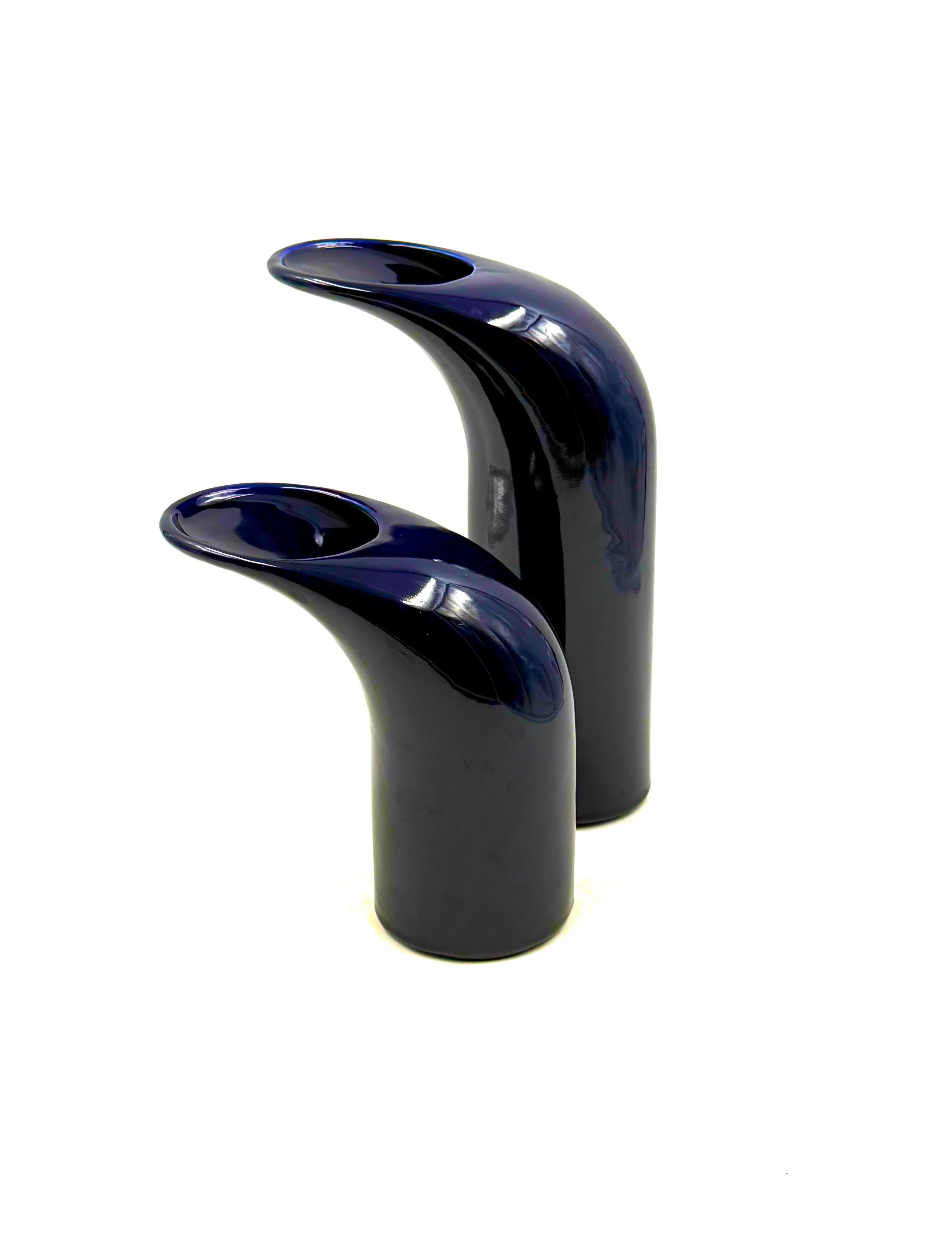 Ensemble de 2 vases en céramique bleue de l'ère spatiale, Italie vers 1970 en vente 1