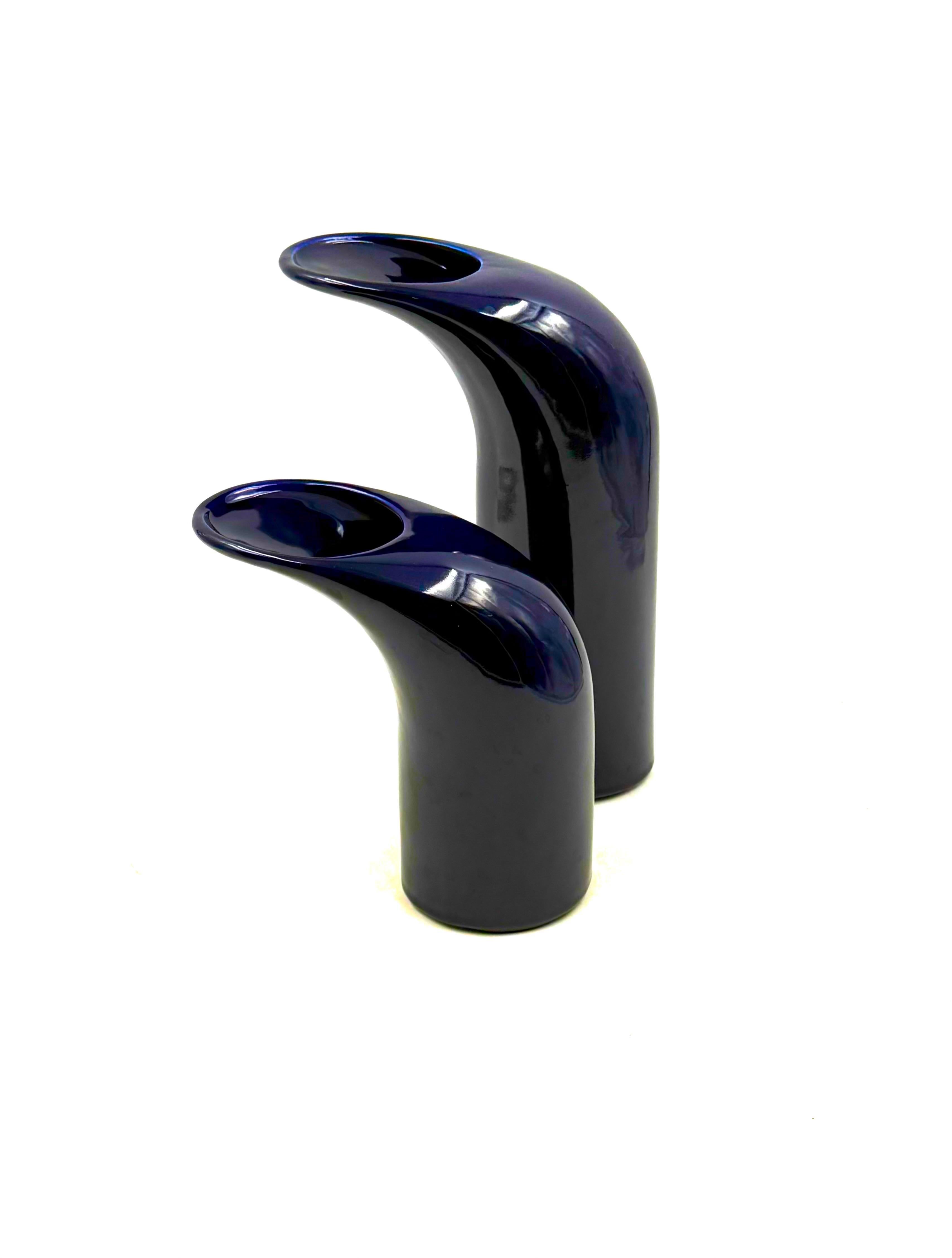 Ensemble de 2 vases en céramique bleue de l'ère spatiale, Italie vers 1970 en vente 2
