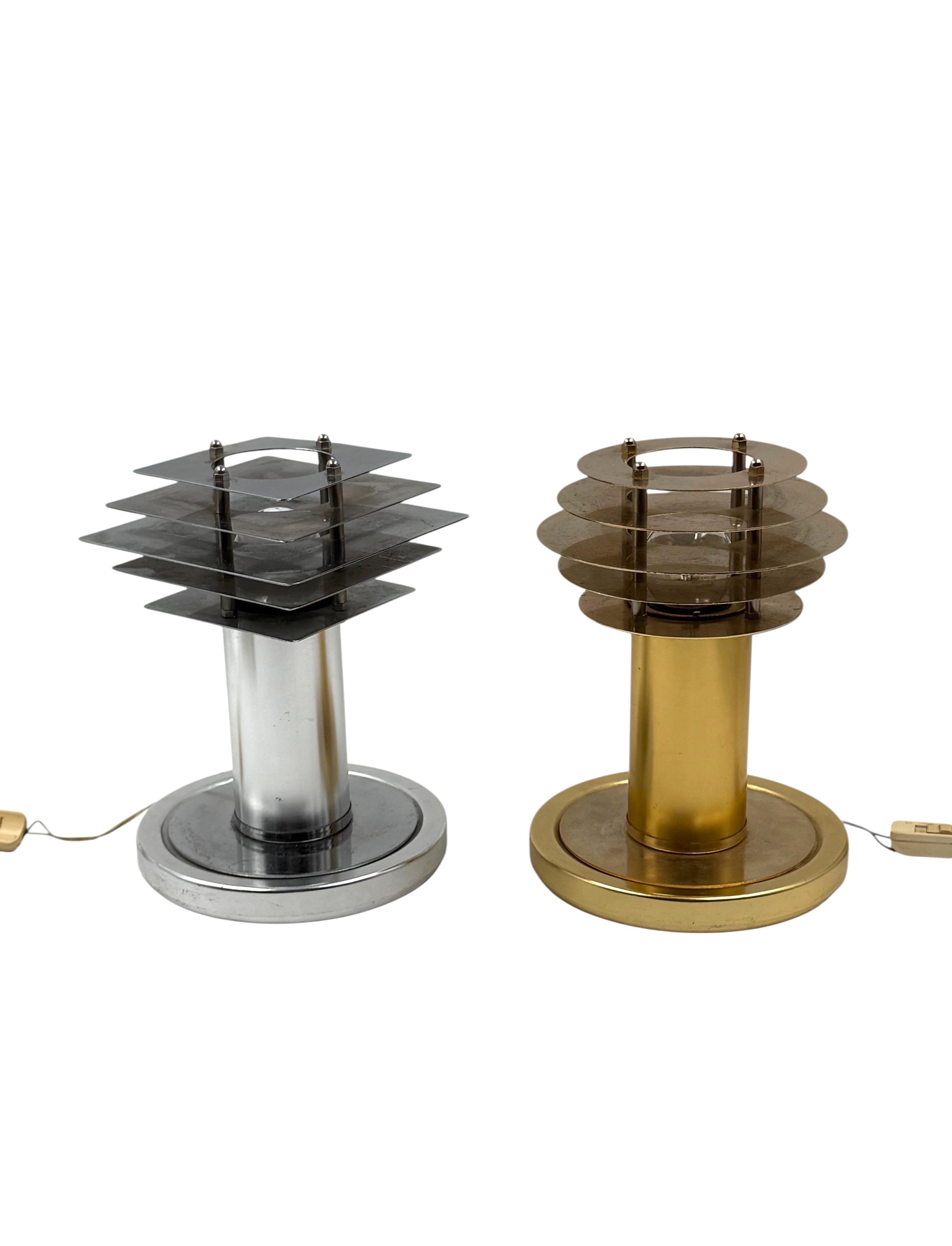 Space age set of 2 table lamps, Italy 1970s For Sale 5