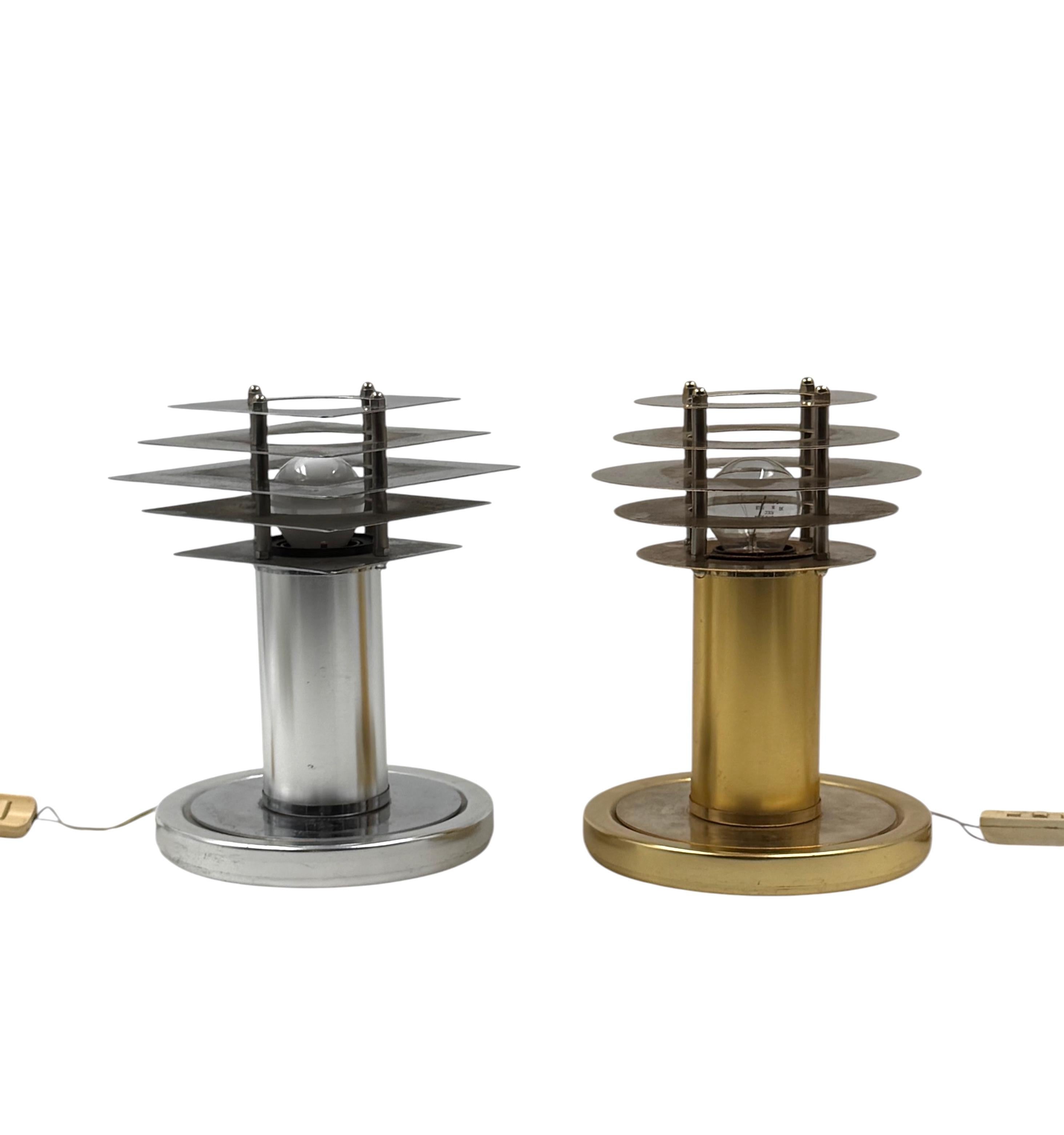 Space age set of 2 table lamps, Italy 1970s For Sale 7