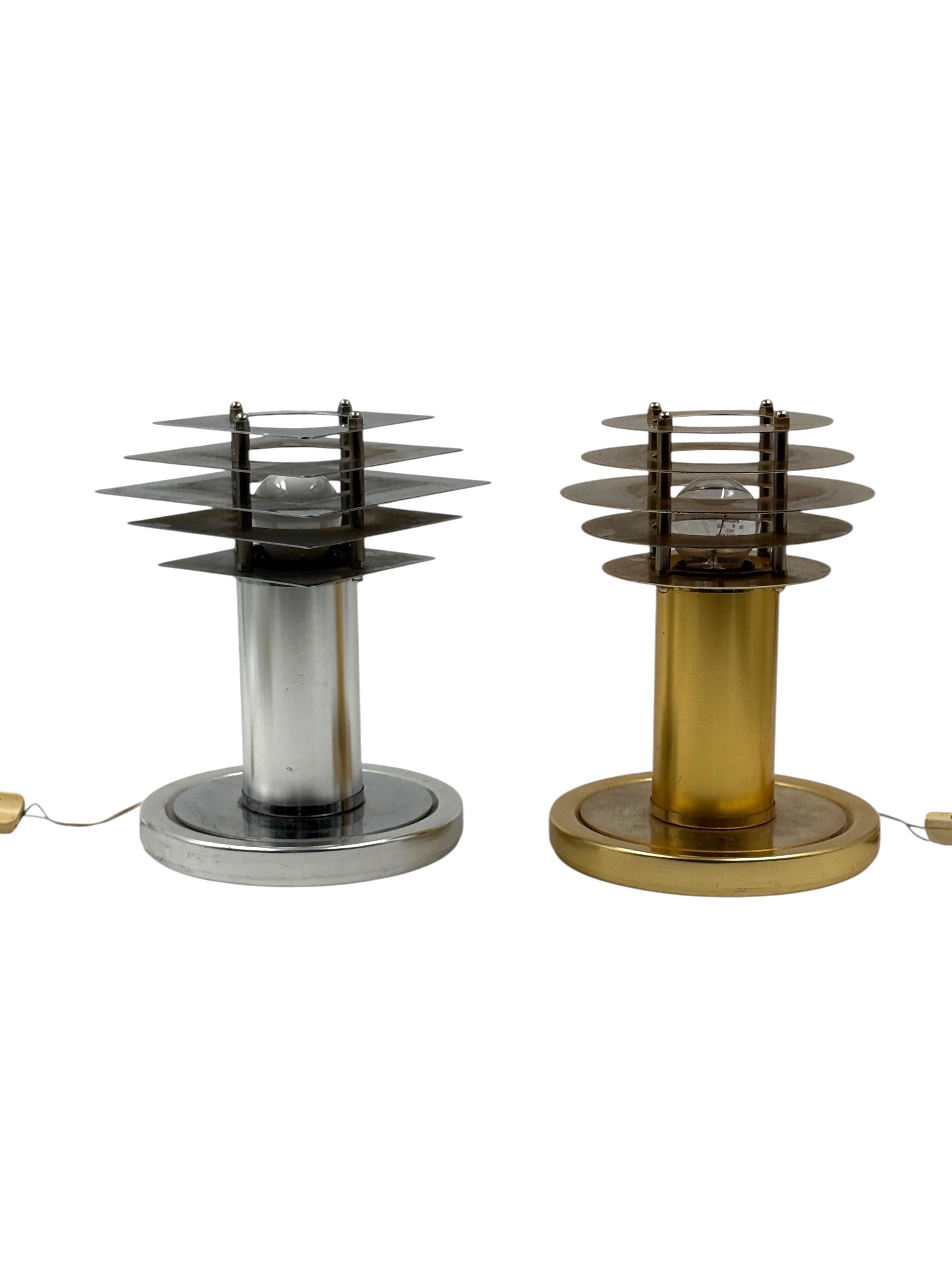 Space age set of 2 table lamps, Italy 1970s For Sale 8