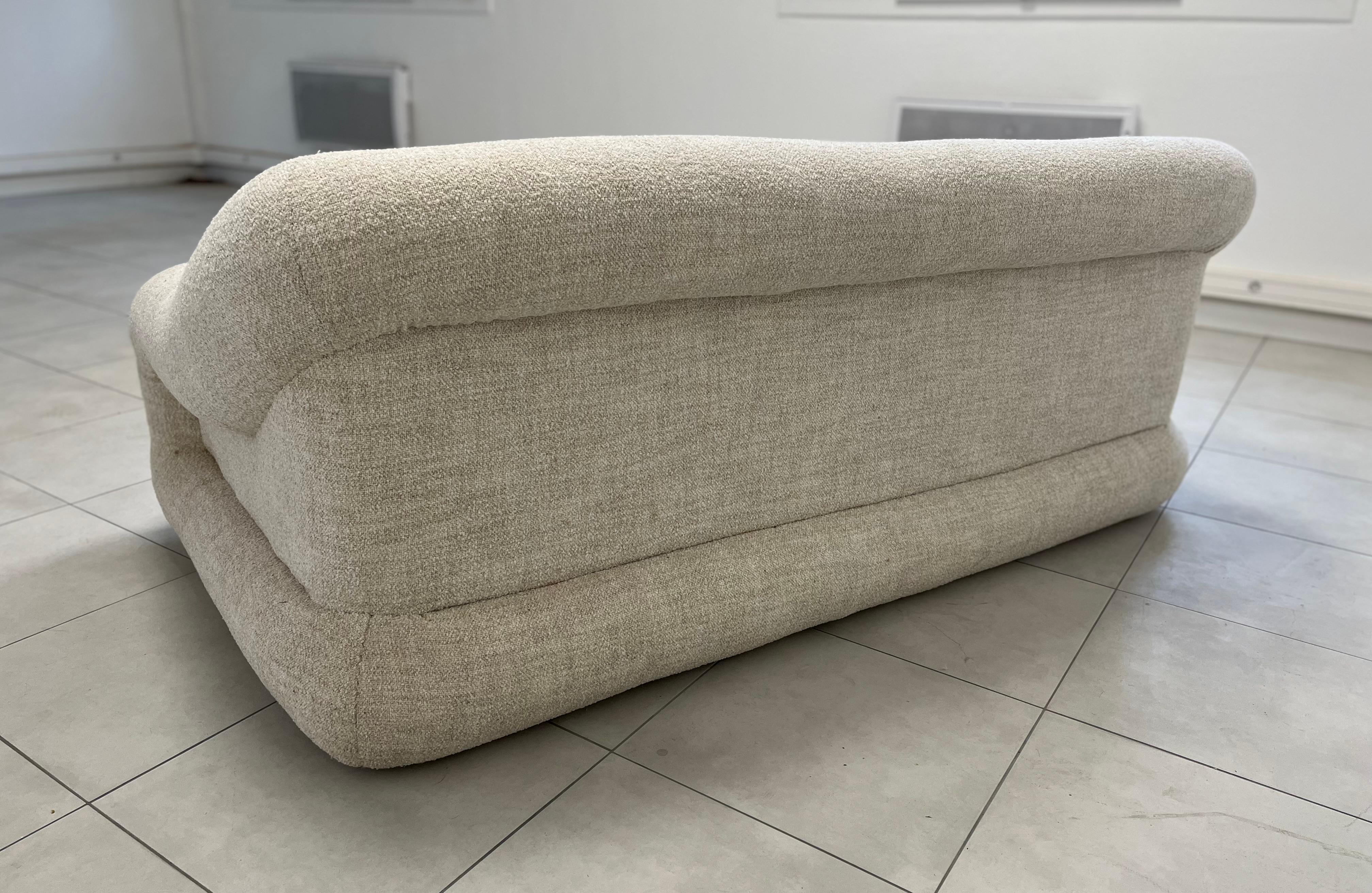 Mid-20th Century Space age sofa by Emilio Guarnacci For Sale
