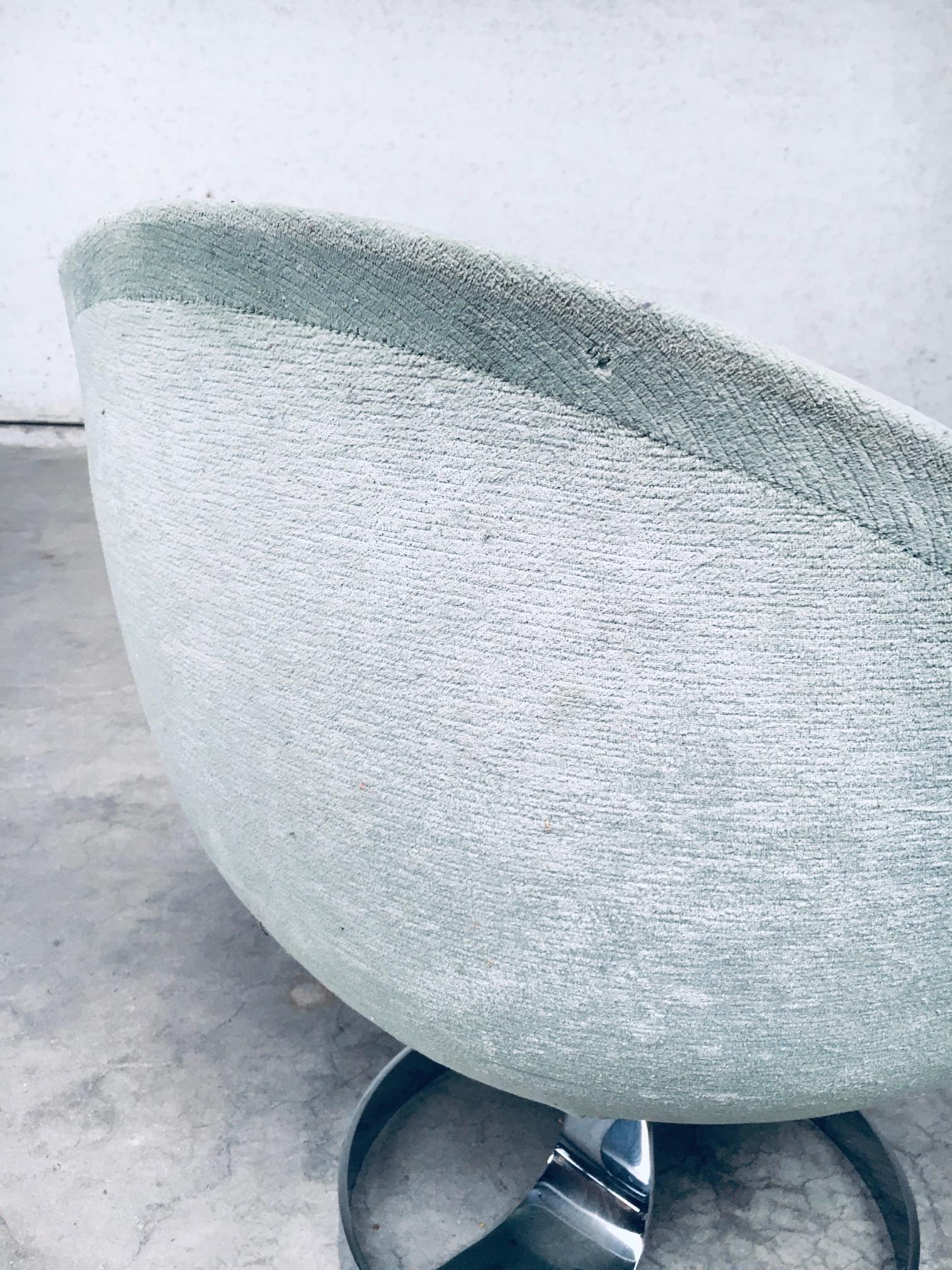 Space Age SPHERE POD Lounge Chair set, France 1960's For Sale 10