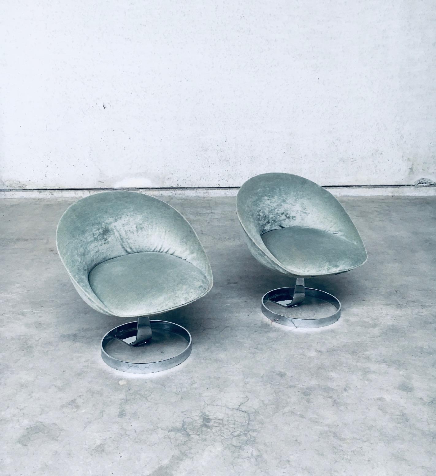 Mid-Century Modern Ensemble de chaises longues SPHERE POD de l'ère spatiale, France, années 1960 en vente