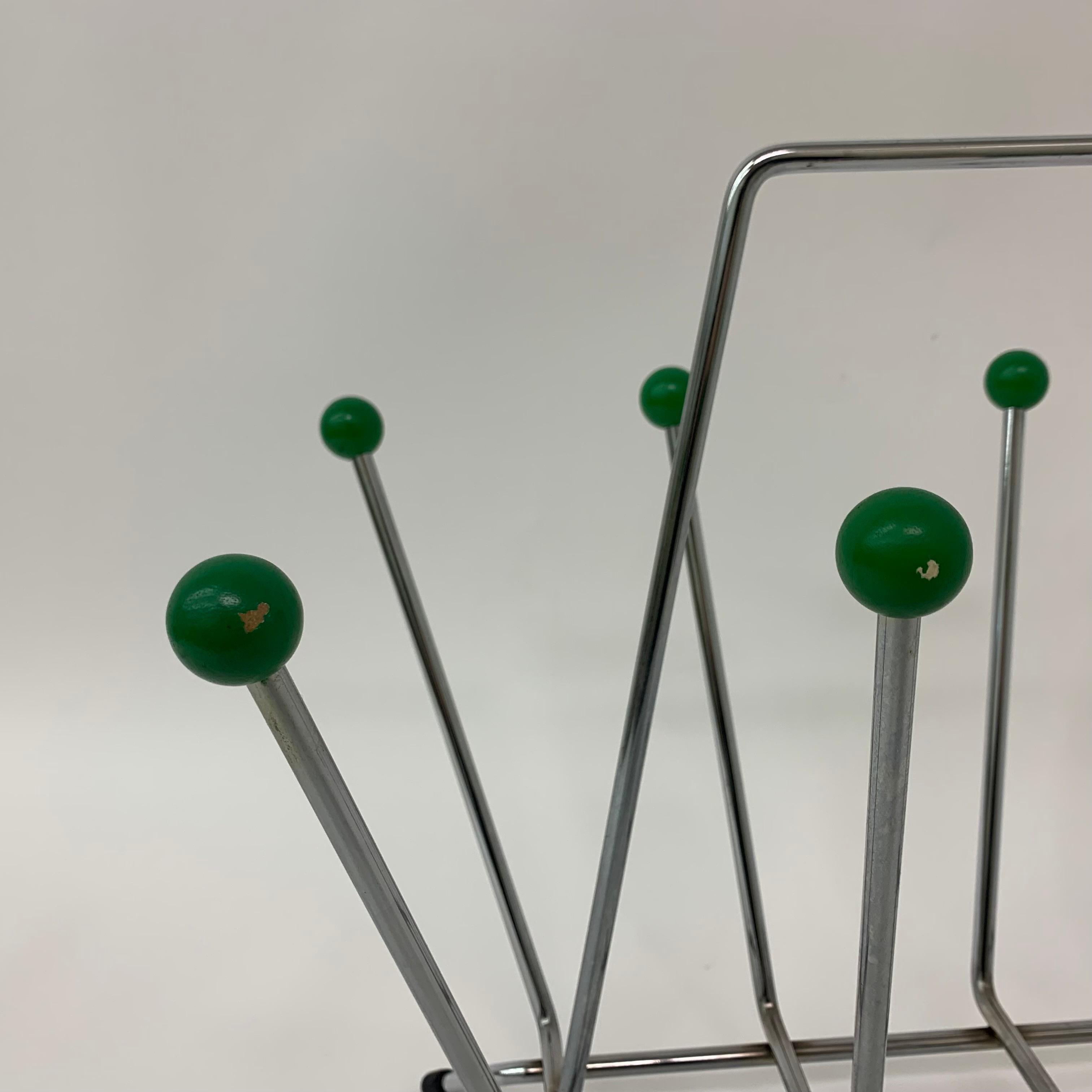 Portarevistas atómico Sputnik de la era espacial , años 70 en venta 2