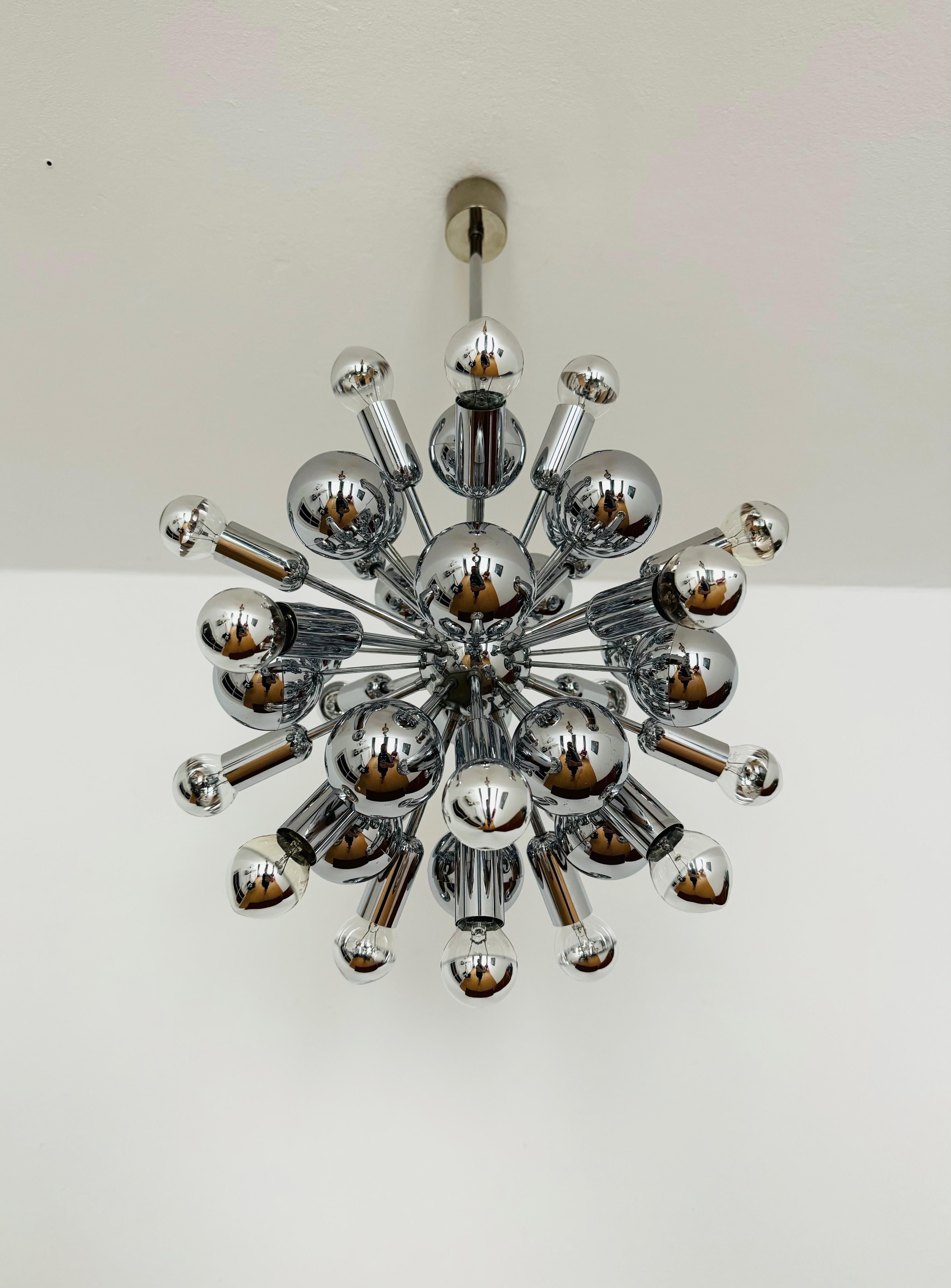 Milieu du XXe siècle Lustre Spoutnik de l'ère spatiale par Cosack en vente