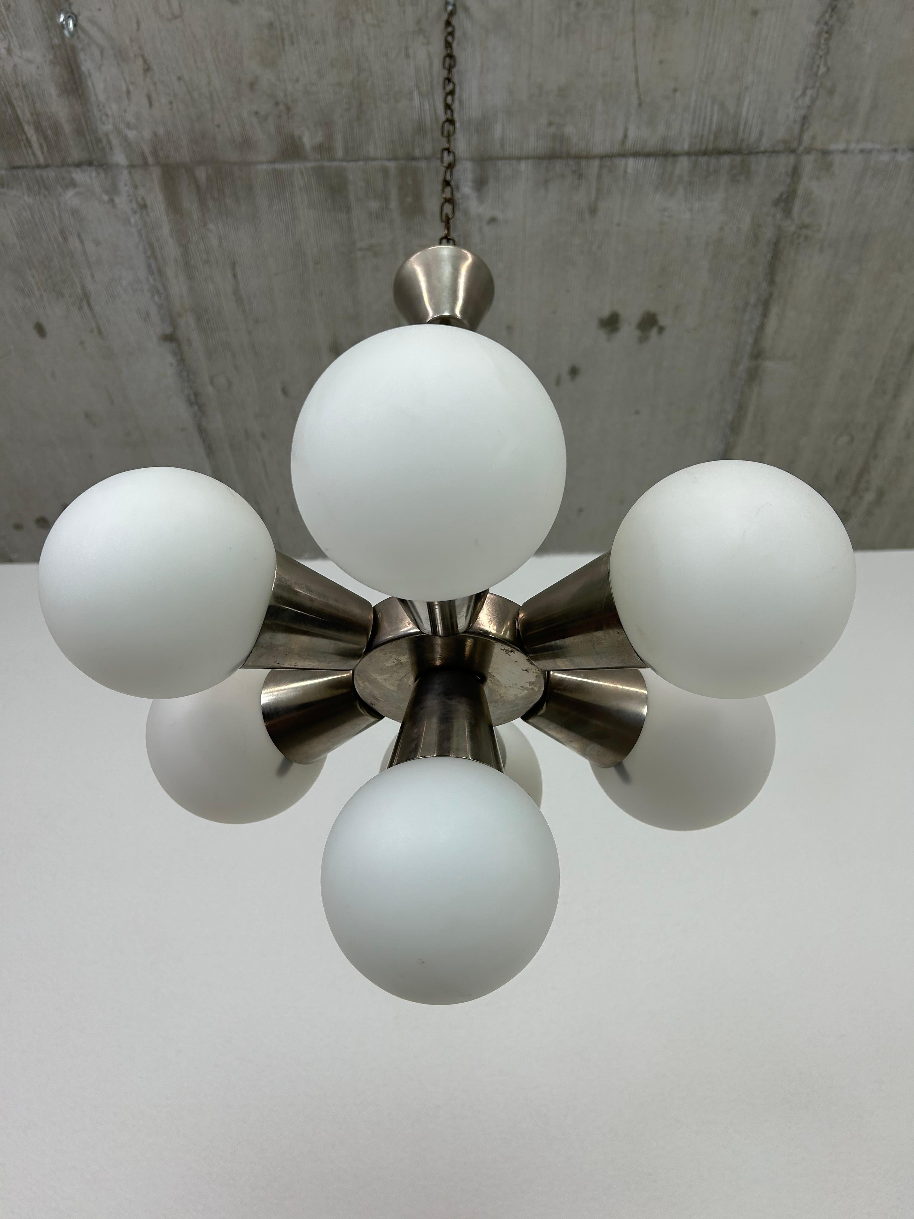 Milieu du XXe siècle Lustre Sputnik de l'ère Space en vente