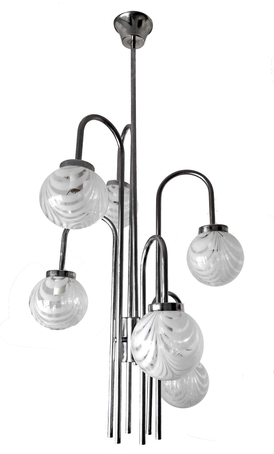 Vintage midcentury 1960s Italian Space Age chrome Cascade six-light pendant ceiling lamp/ white hand blown art glass globes.
Measures:
Diameter 20 in/ 50 cm
Height 47.3 in/ 120 cm
Weight: 5 Kg / 25 lb/ each
Six-light bulbs E-14 / good working