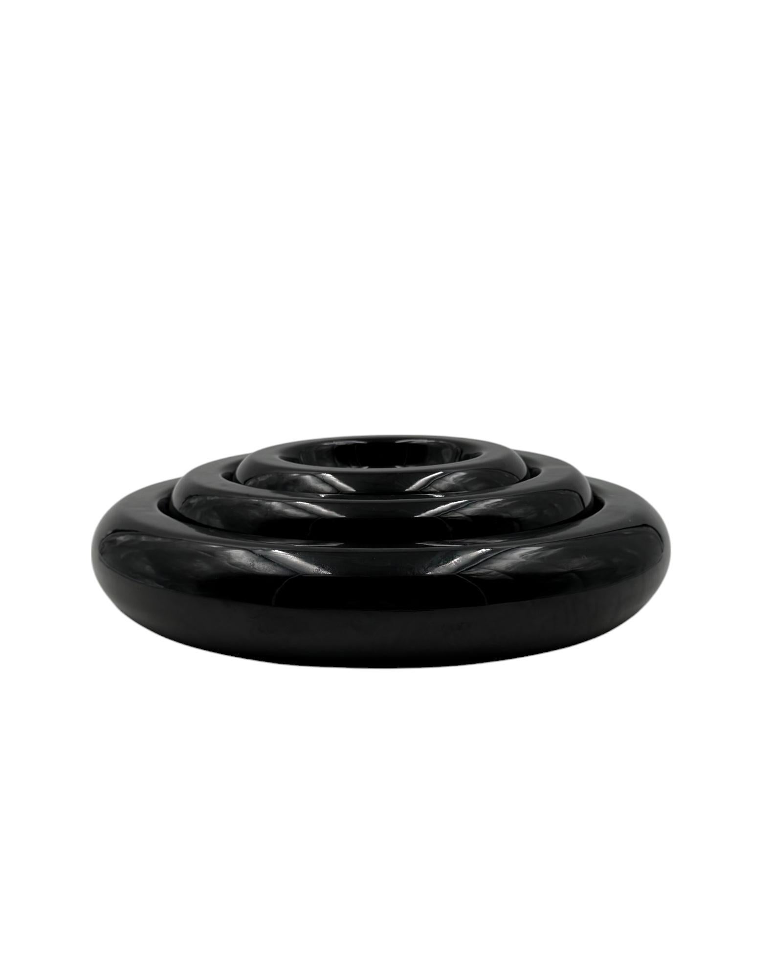 Space age stacked ceramic ashtrays / vide poche / centerpiece, Italy 1970s in vendita 1